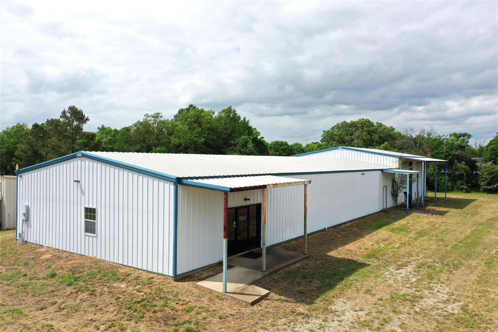 main property photo 7