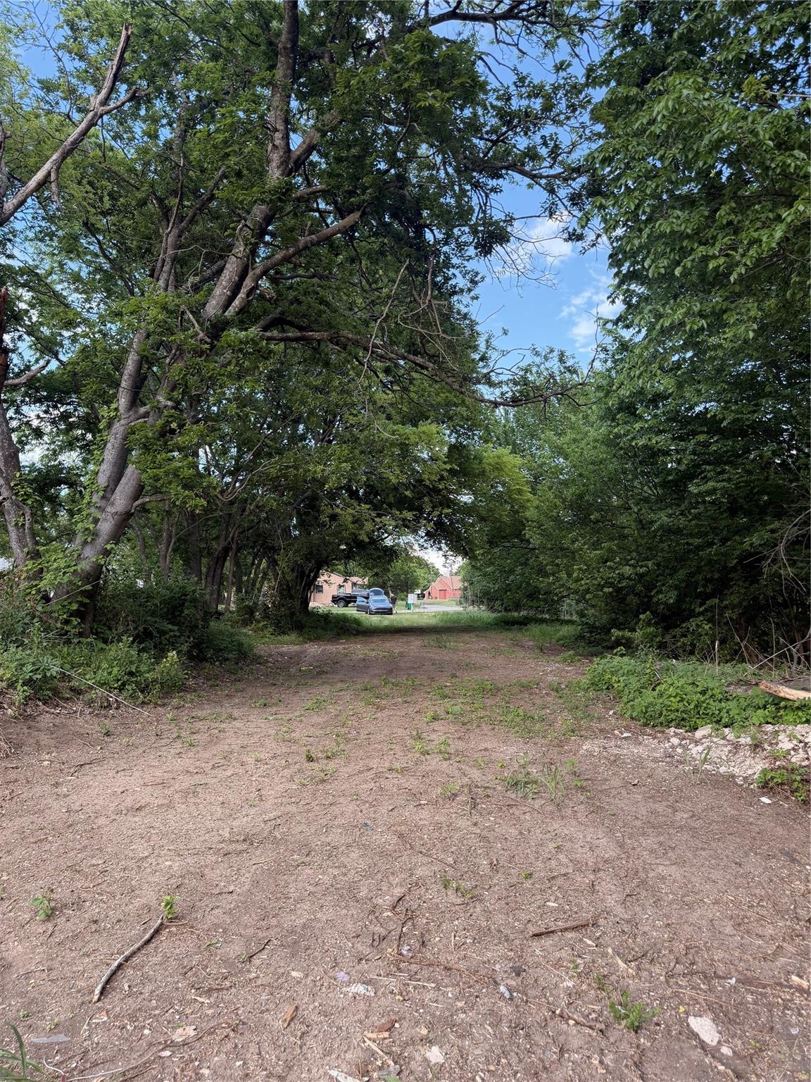 main property photo 10