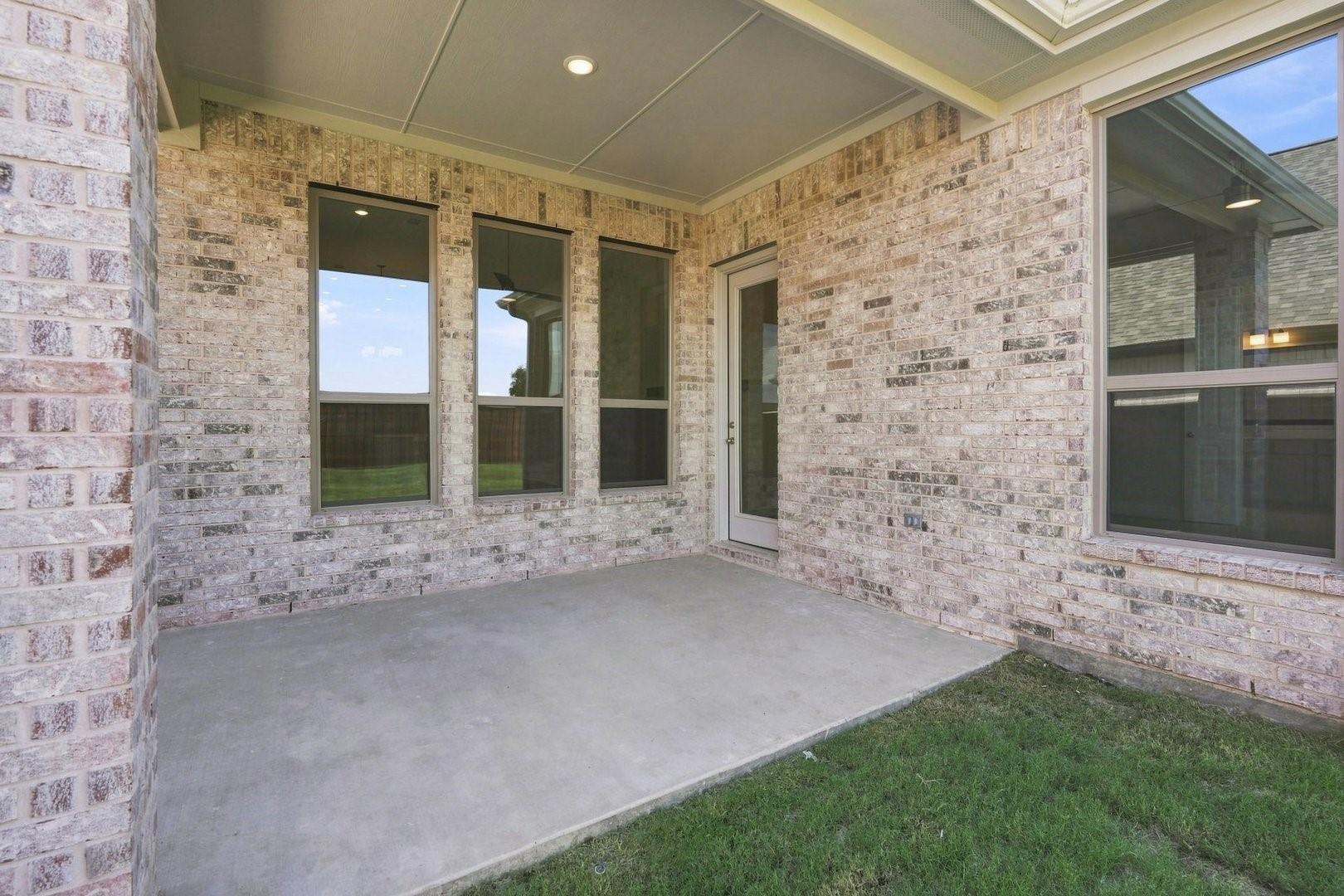 main property photo 21
