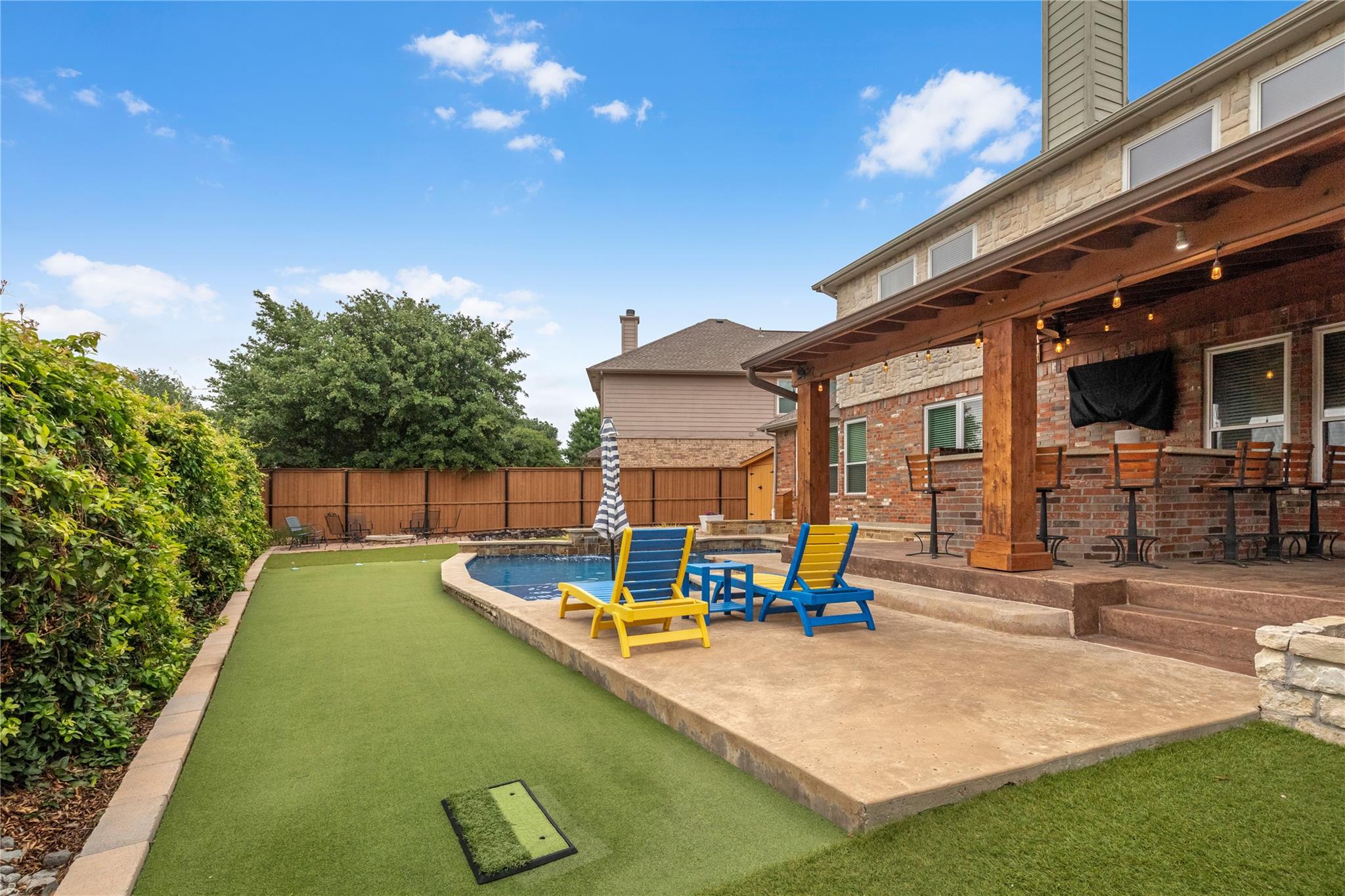 main property photo 7