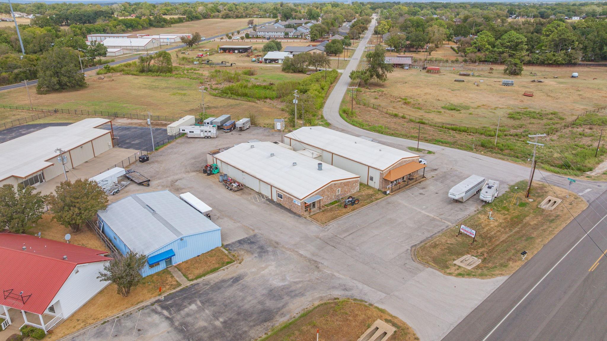 main property photo 17