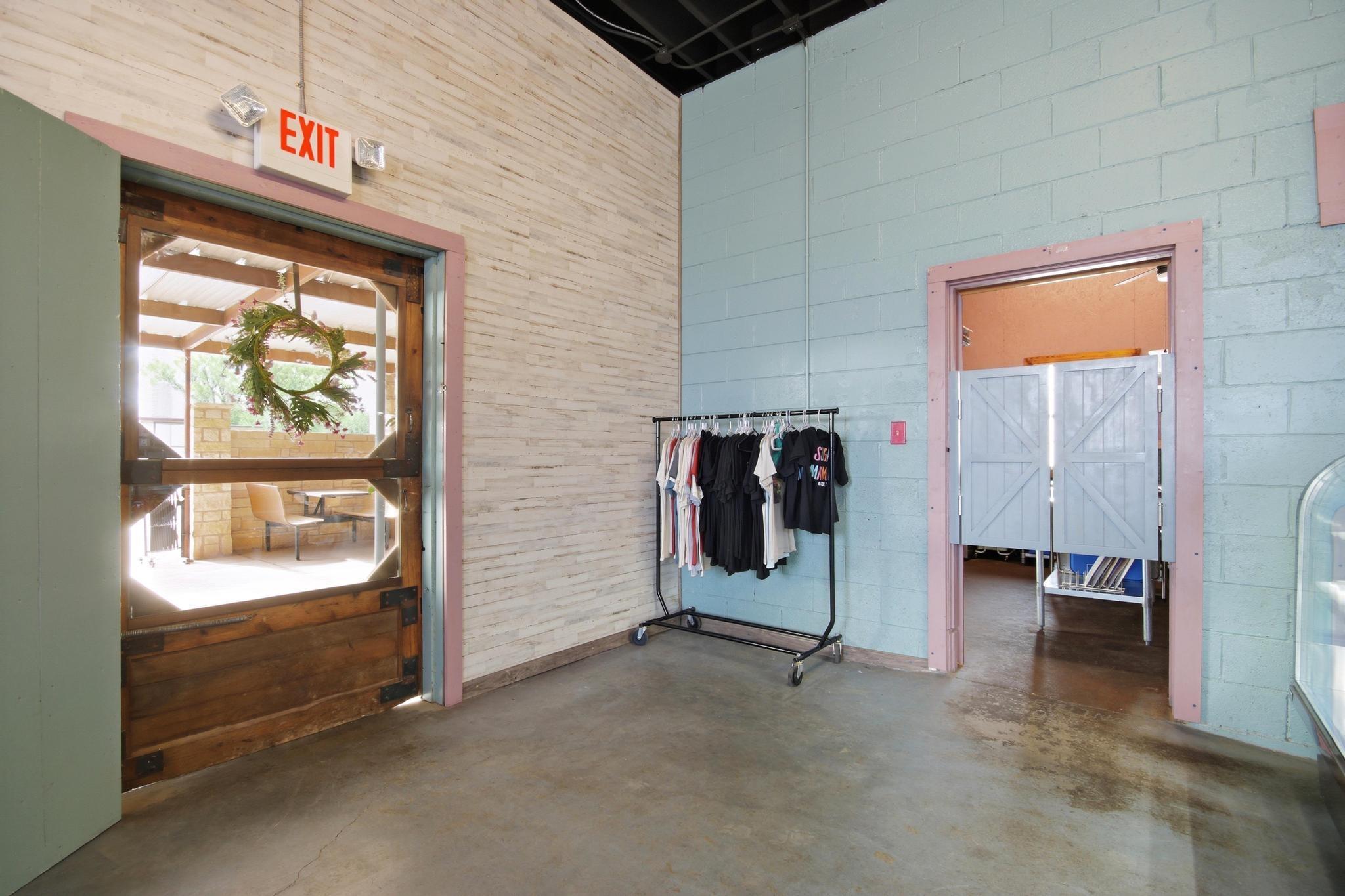 main property photo 19