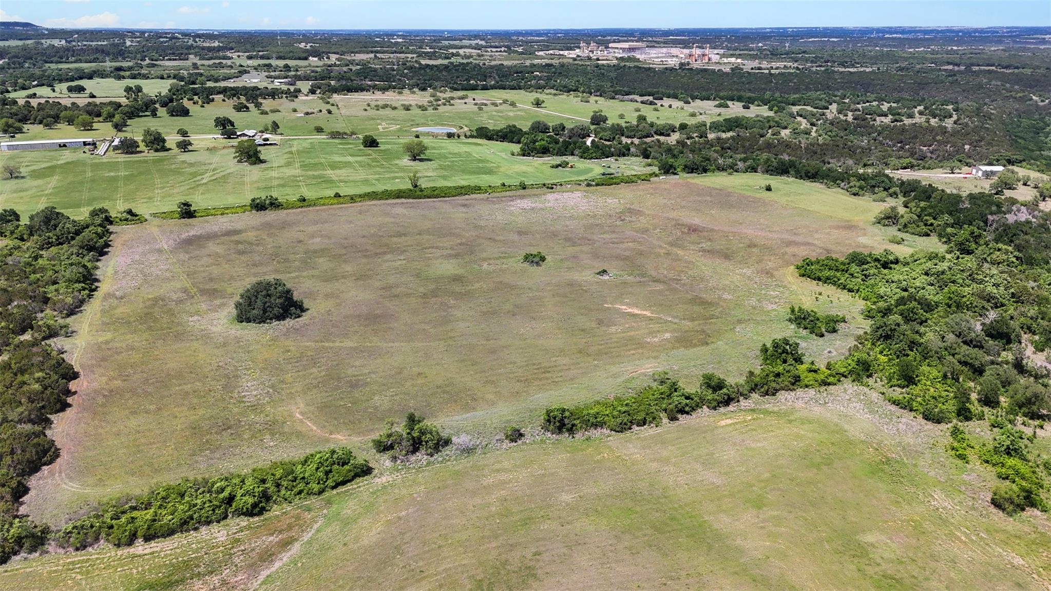 main property photo 14
