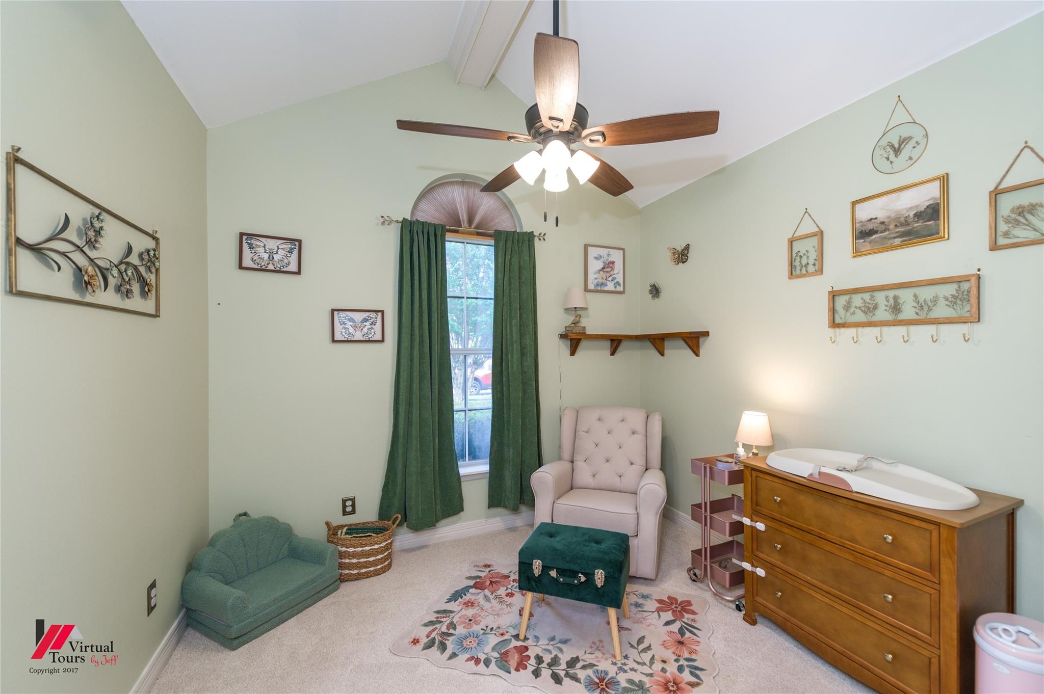 main property photo 33