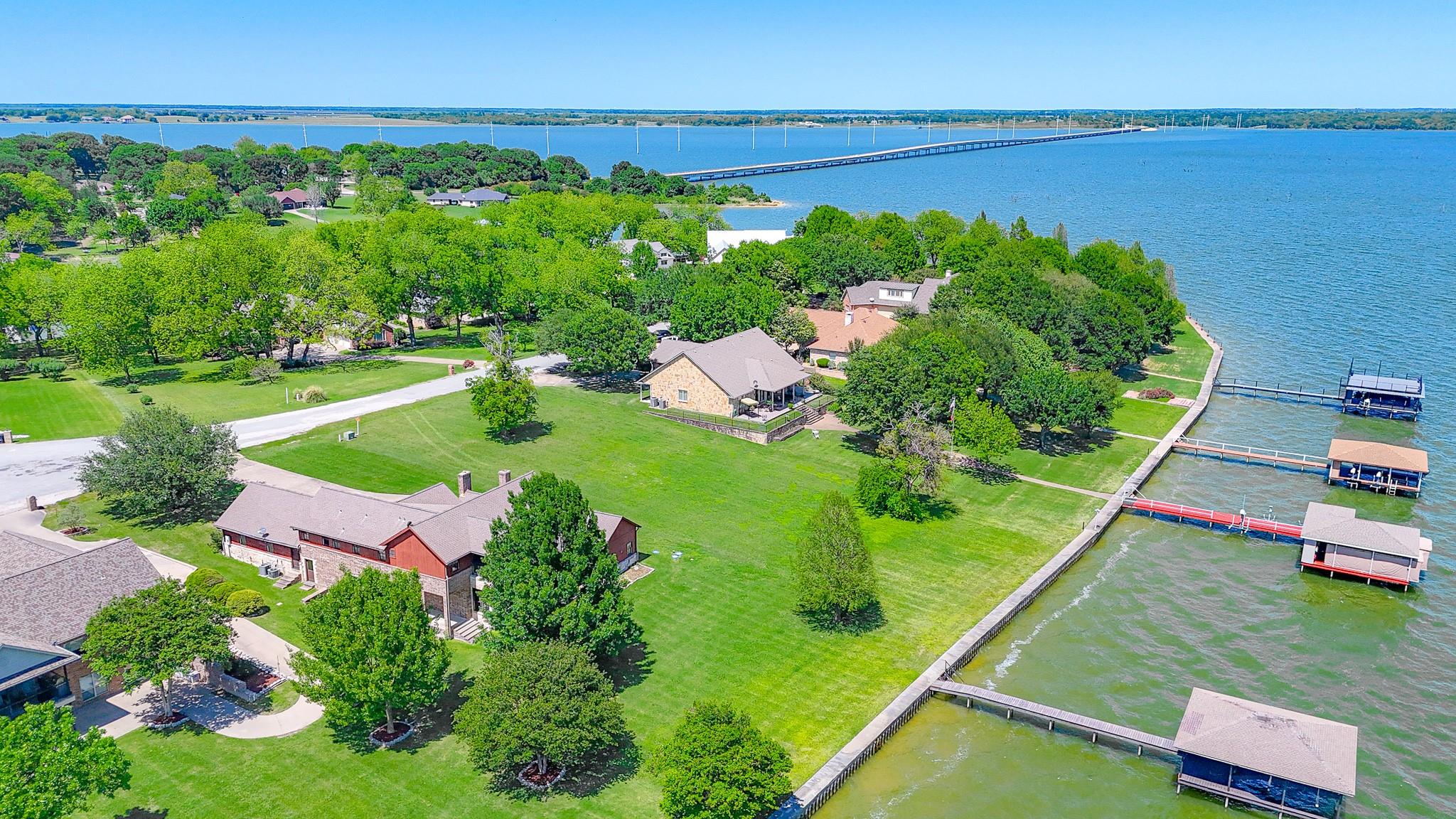 main property photo 22
