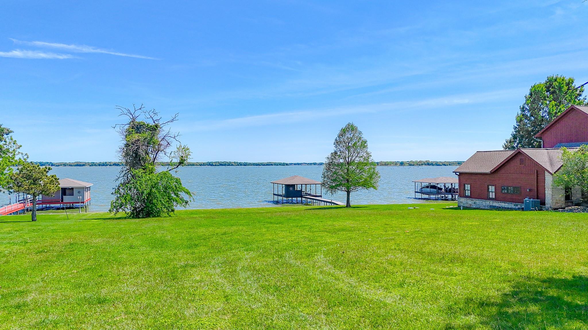 main property photo 30