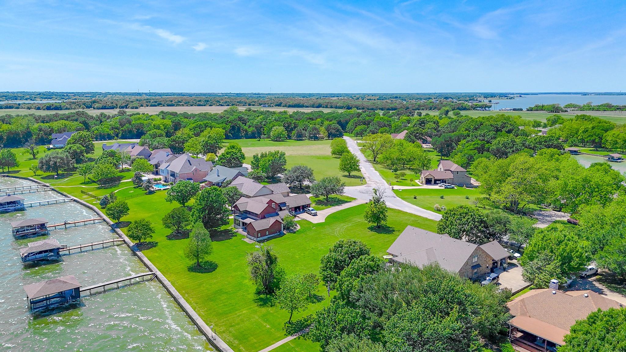 main property photo 33