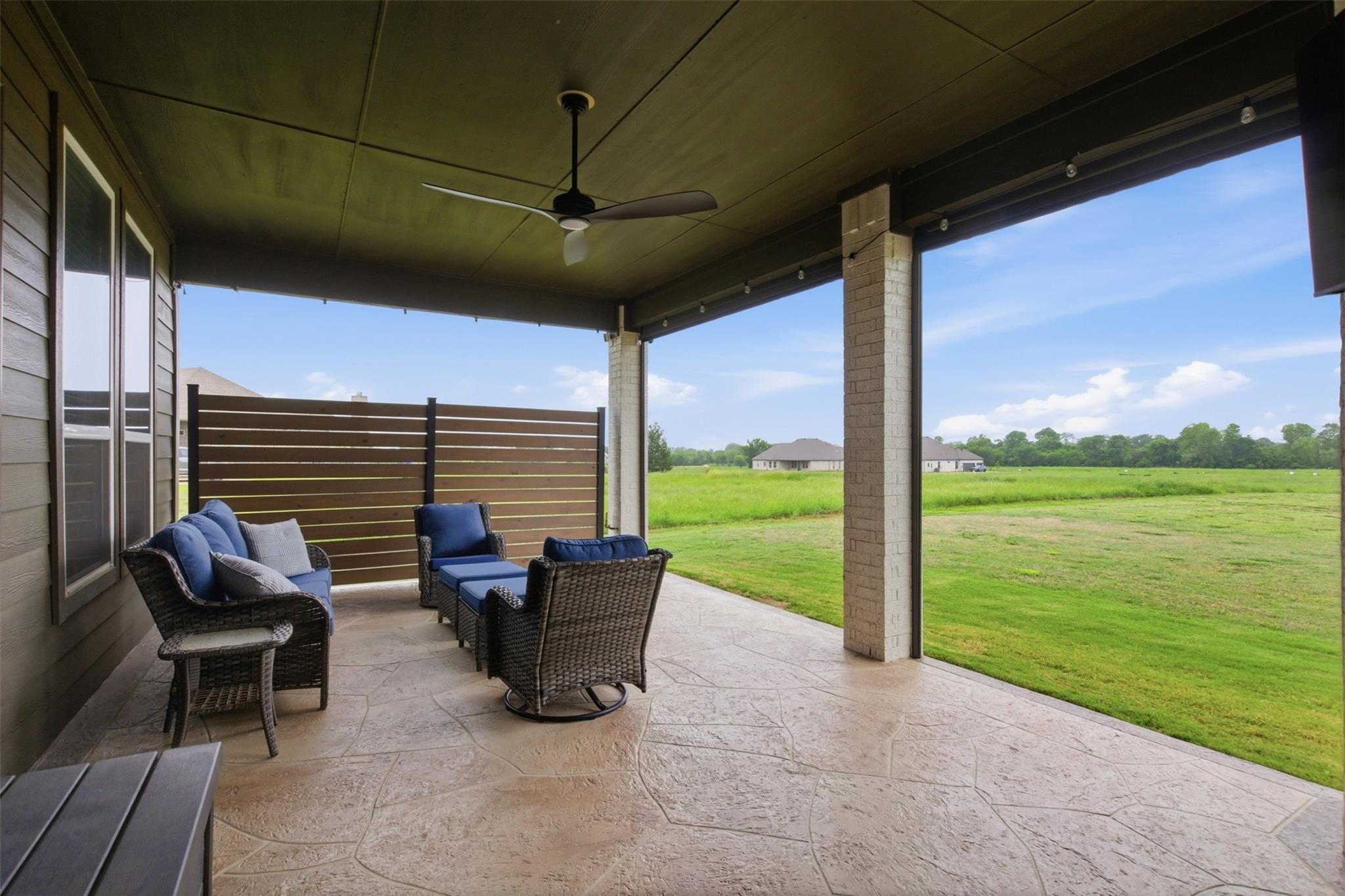 main property photo 24