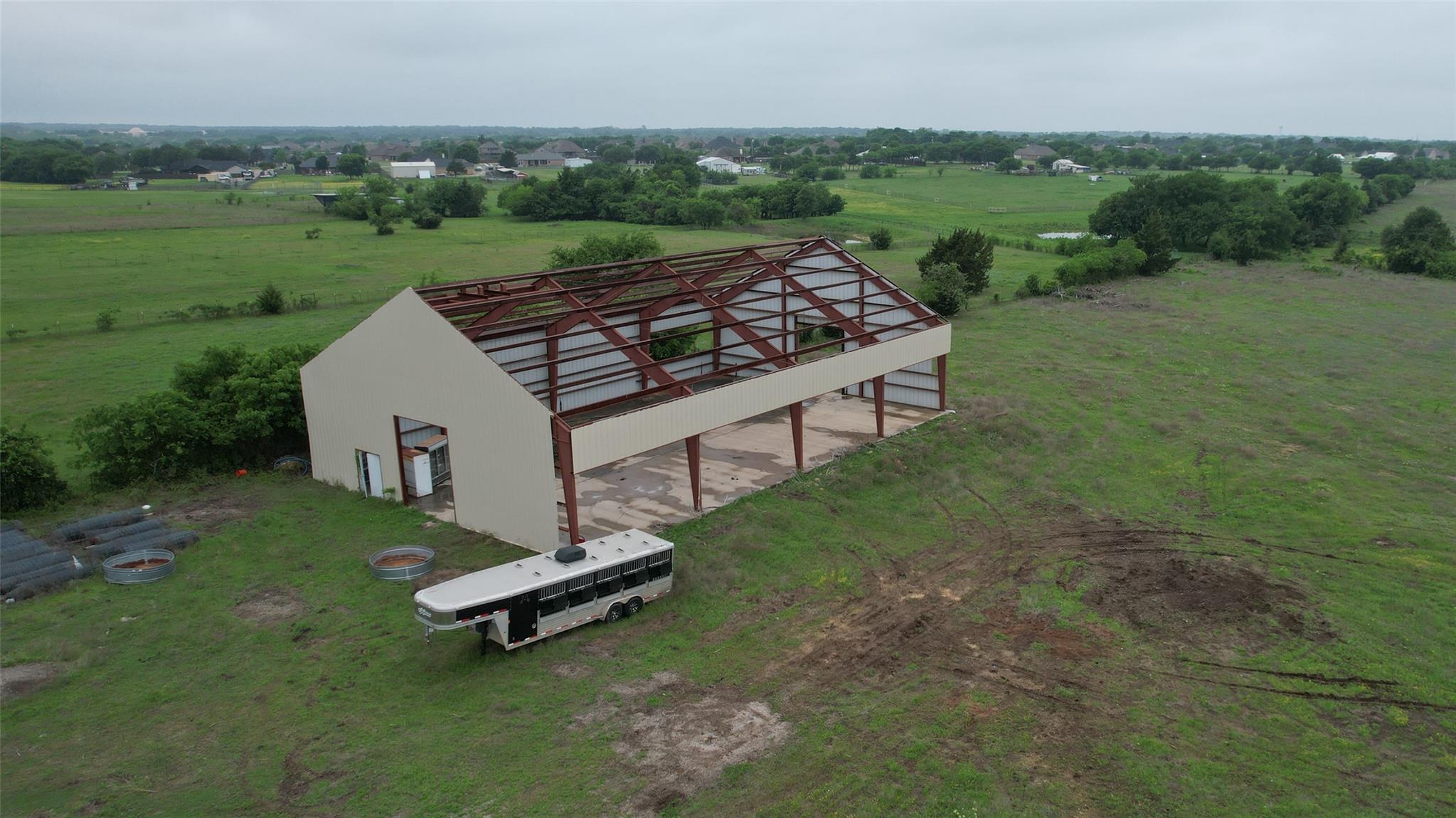main property photo 30
