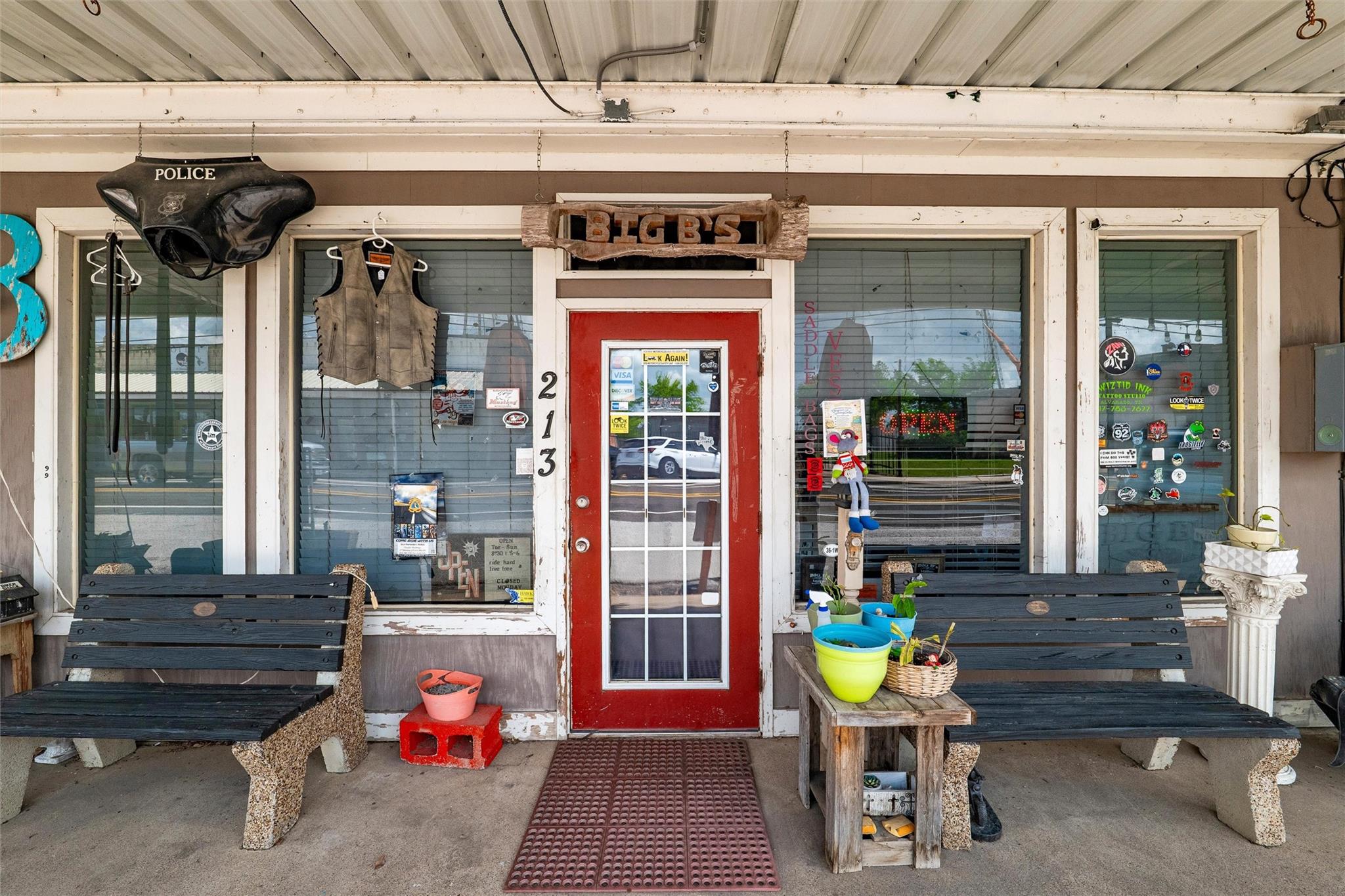 main property photo 2