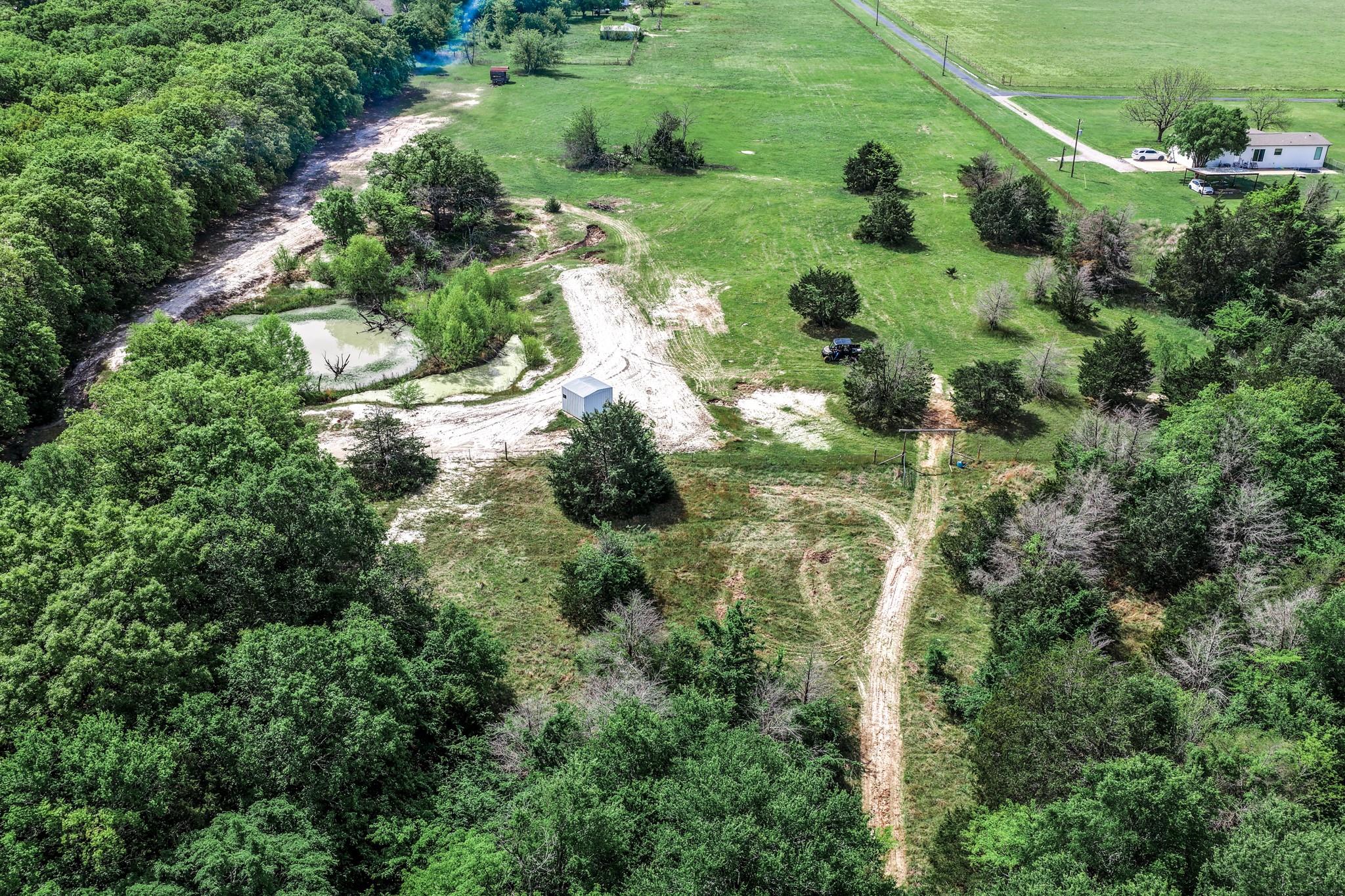 main property photo 9