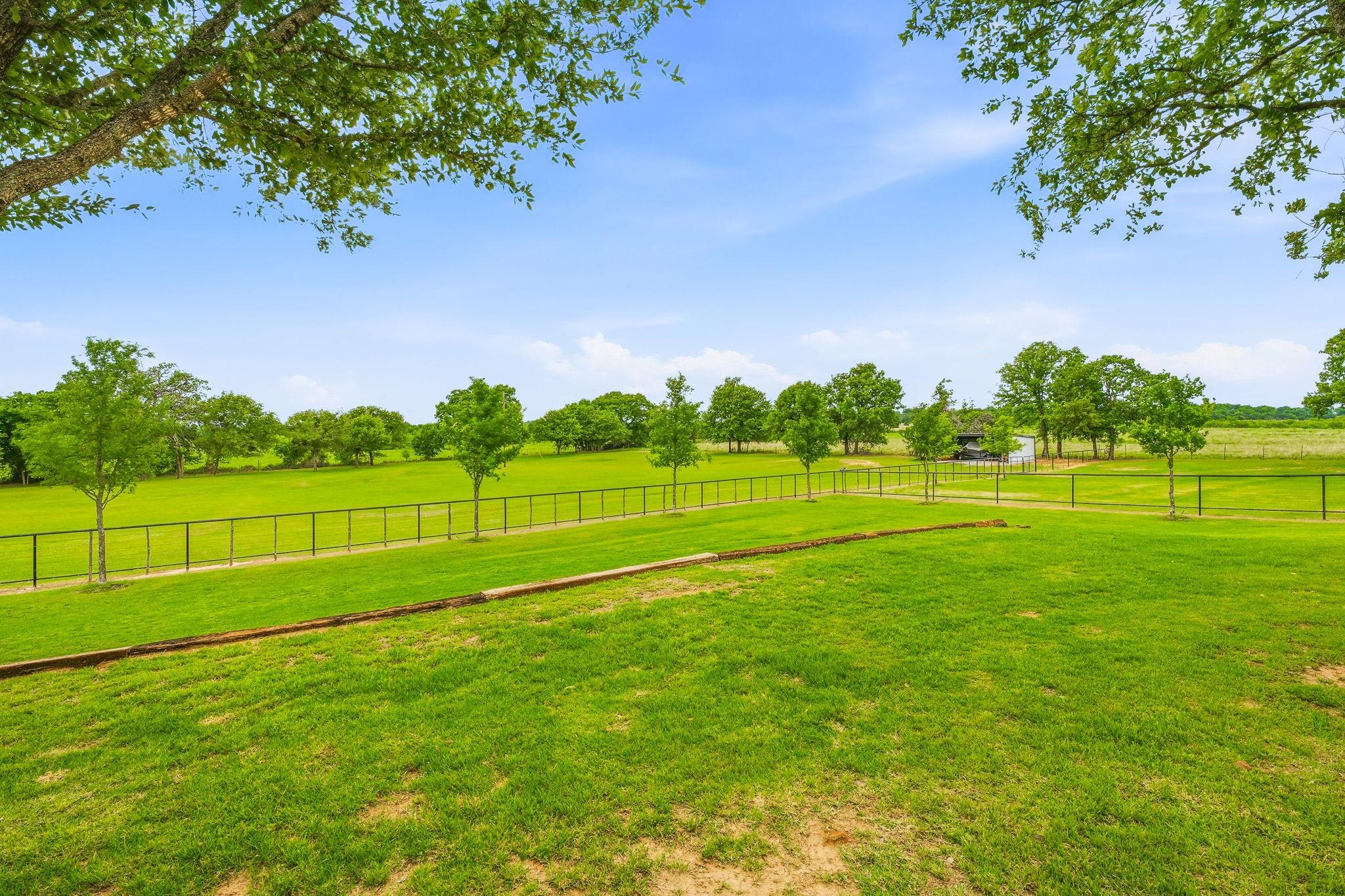 main property photo 32