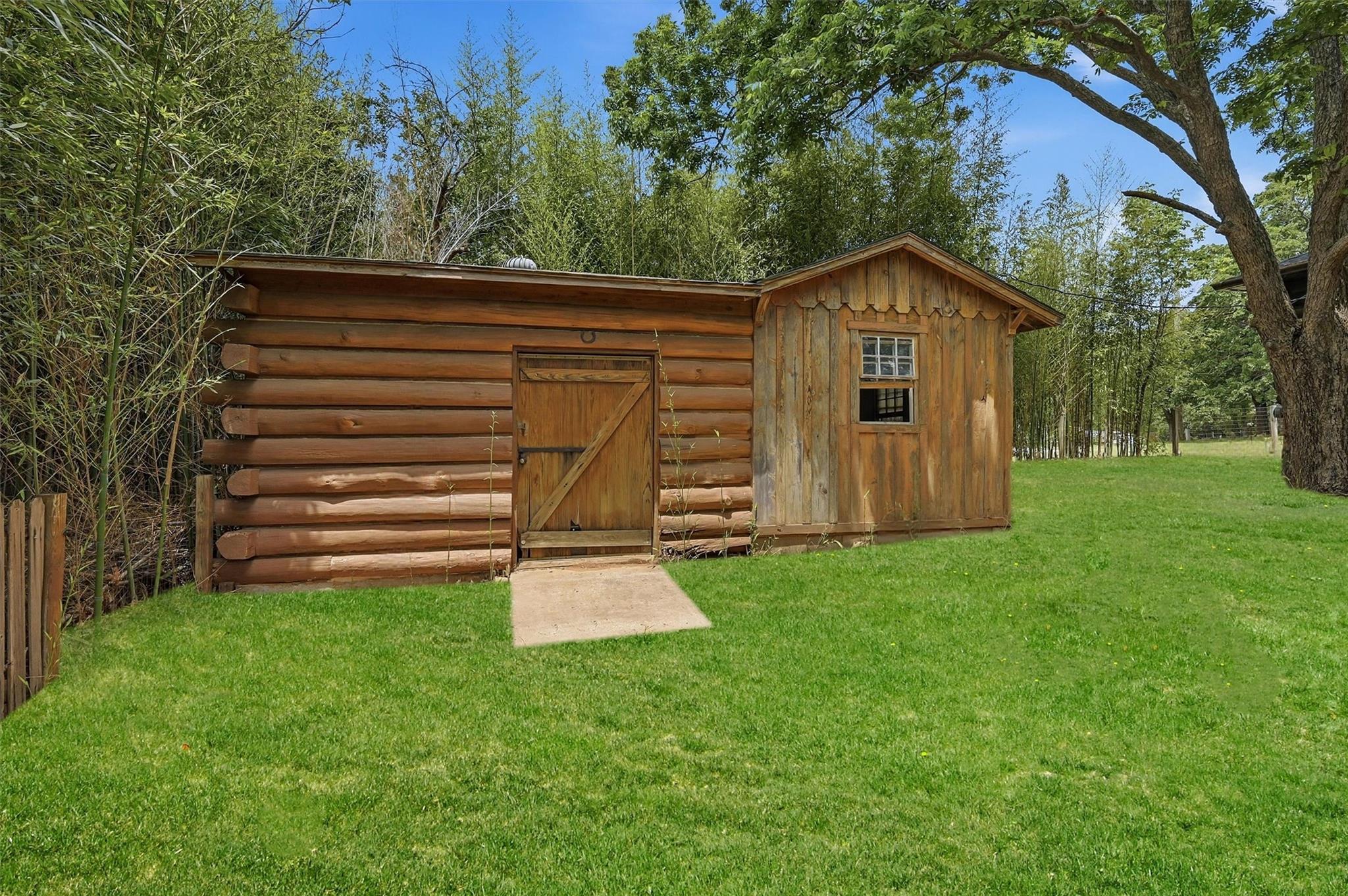 main property photo 35