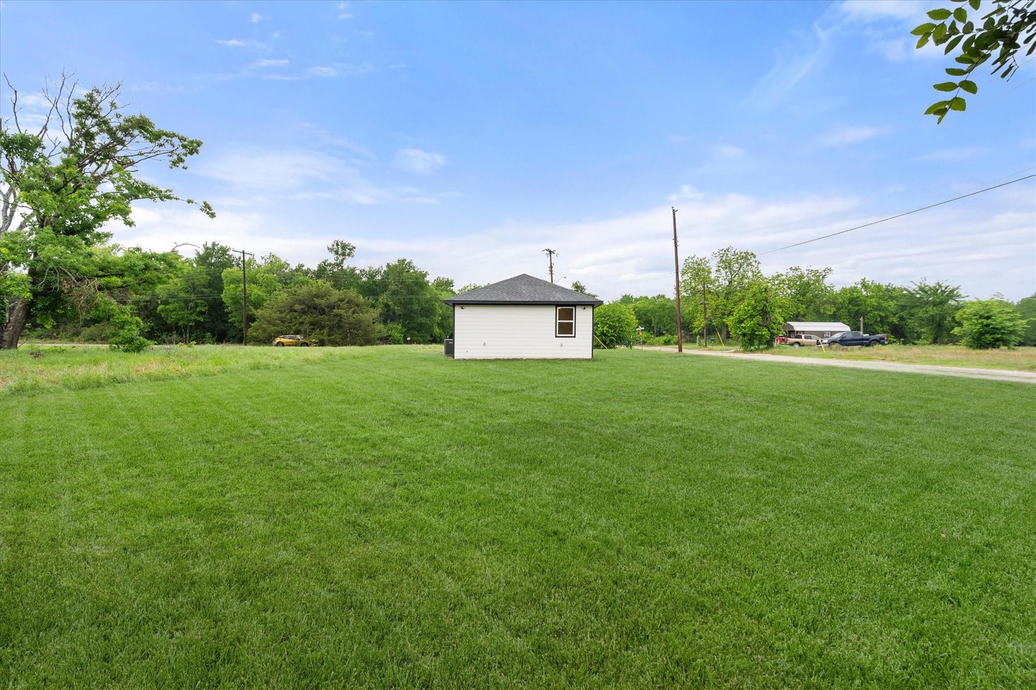 main property photo 21