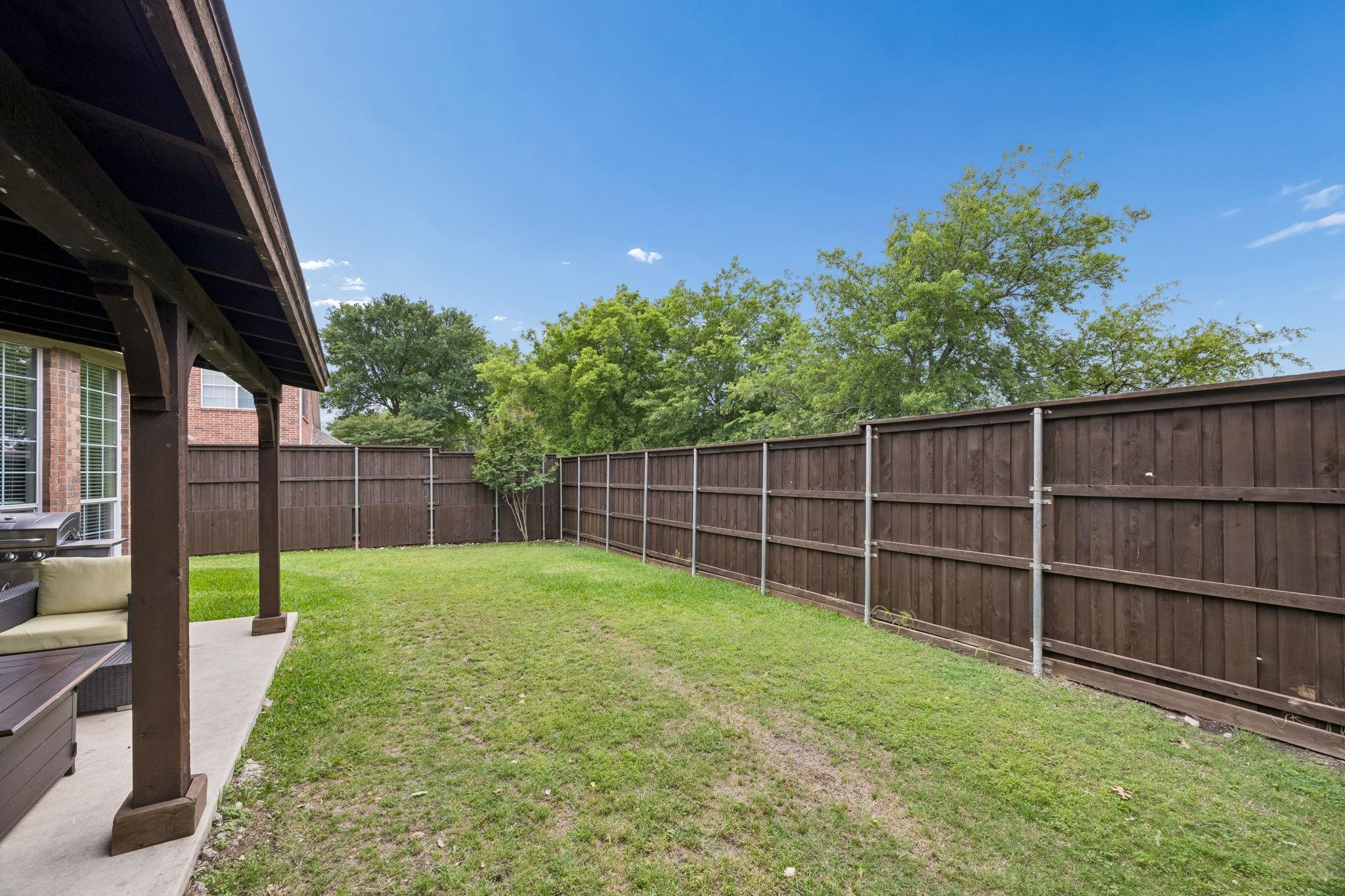 main property photo 32