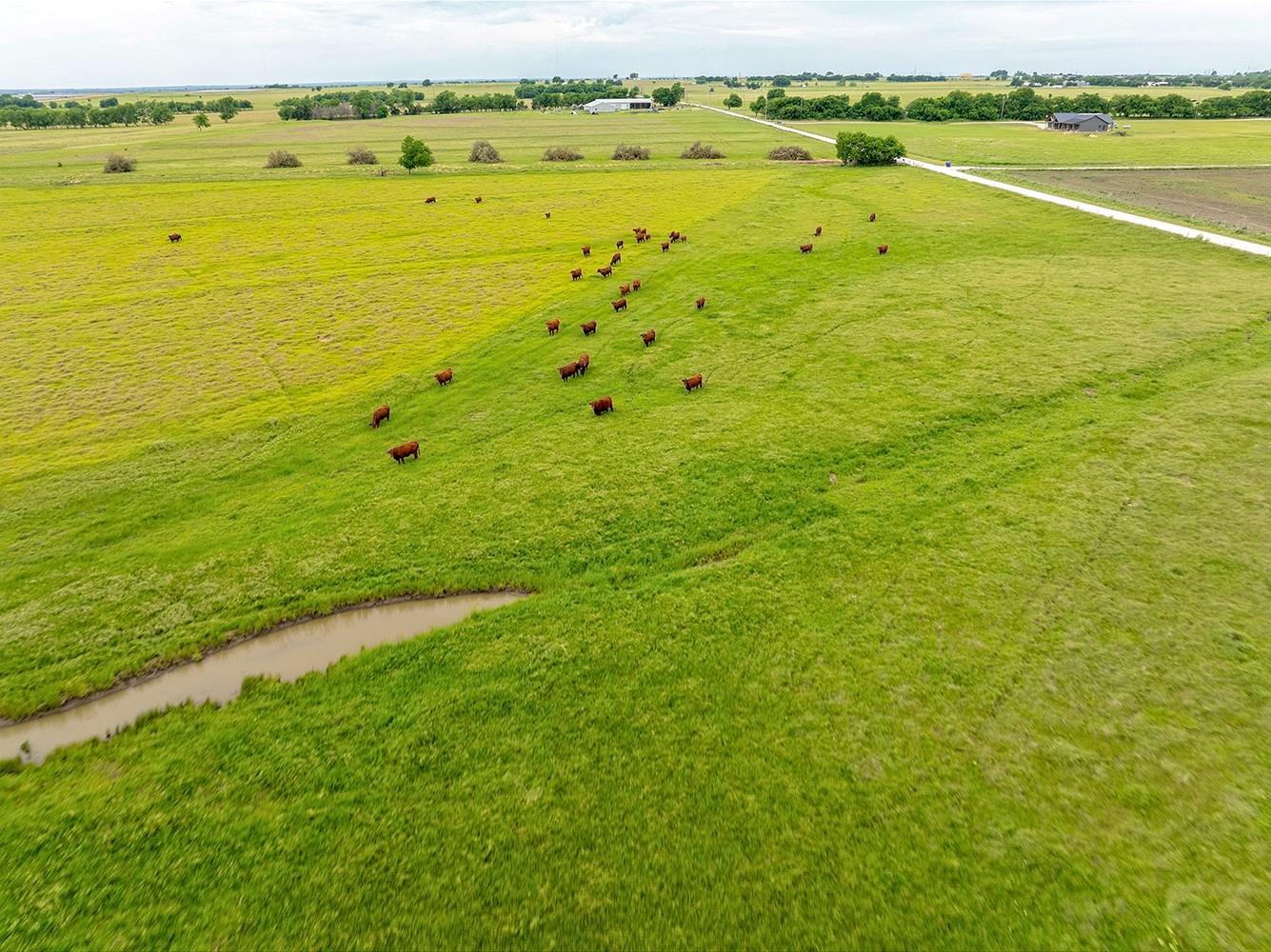 main property photo 24