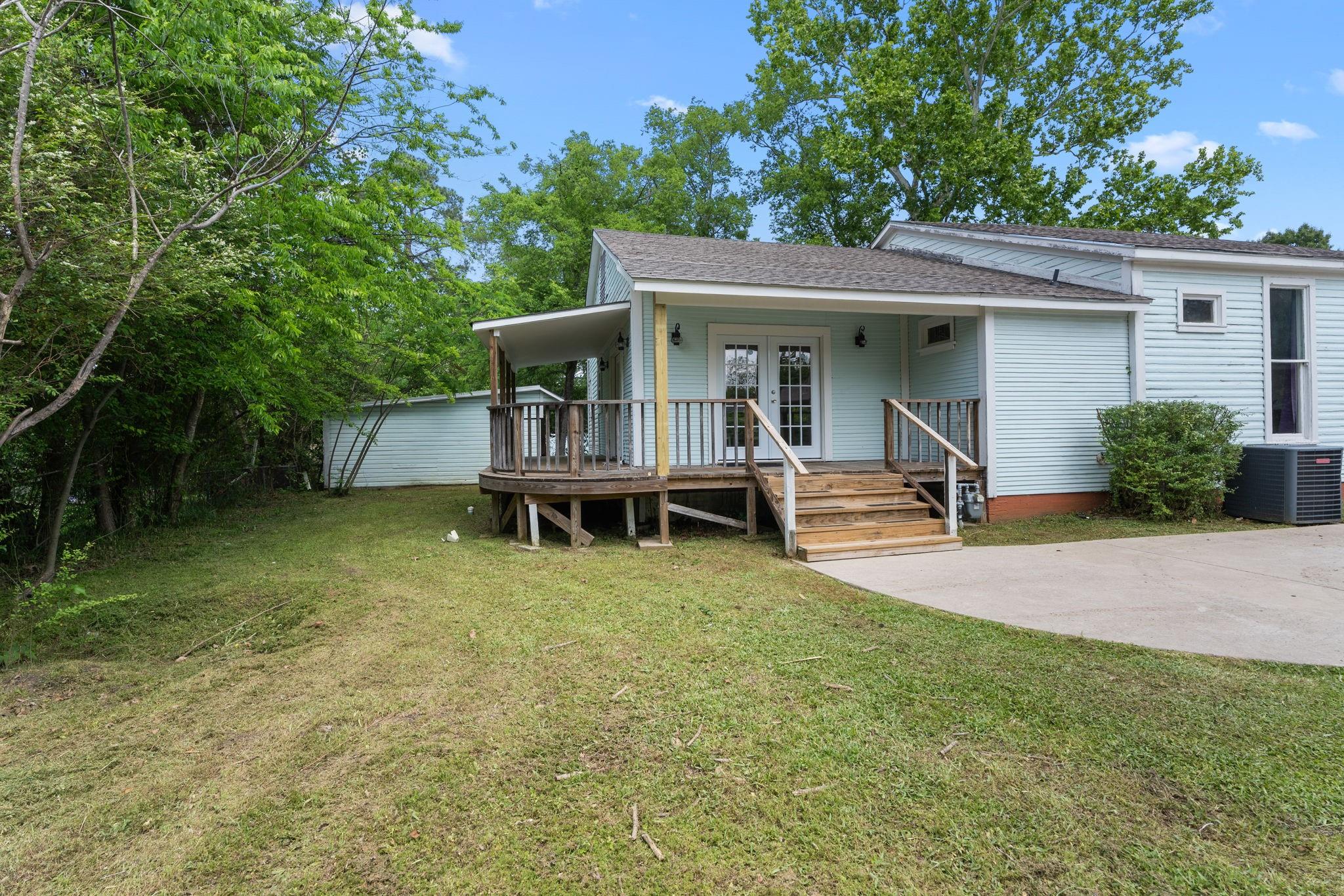 main property photo 32