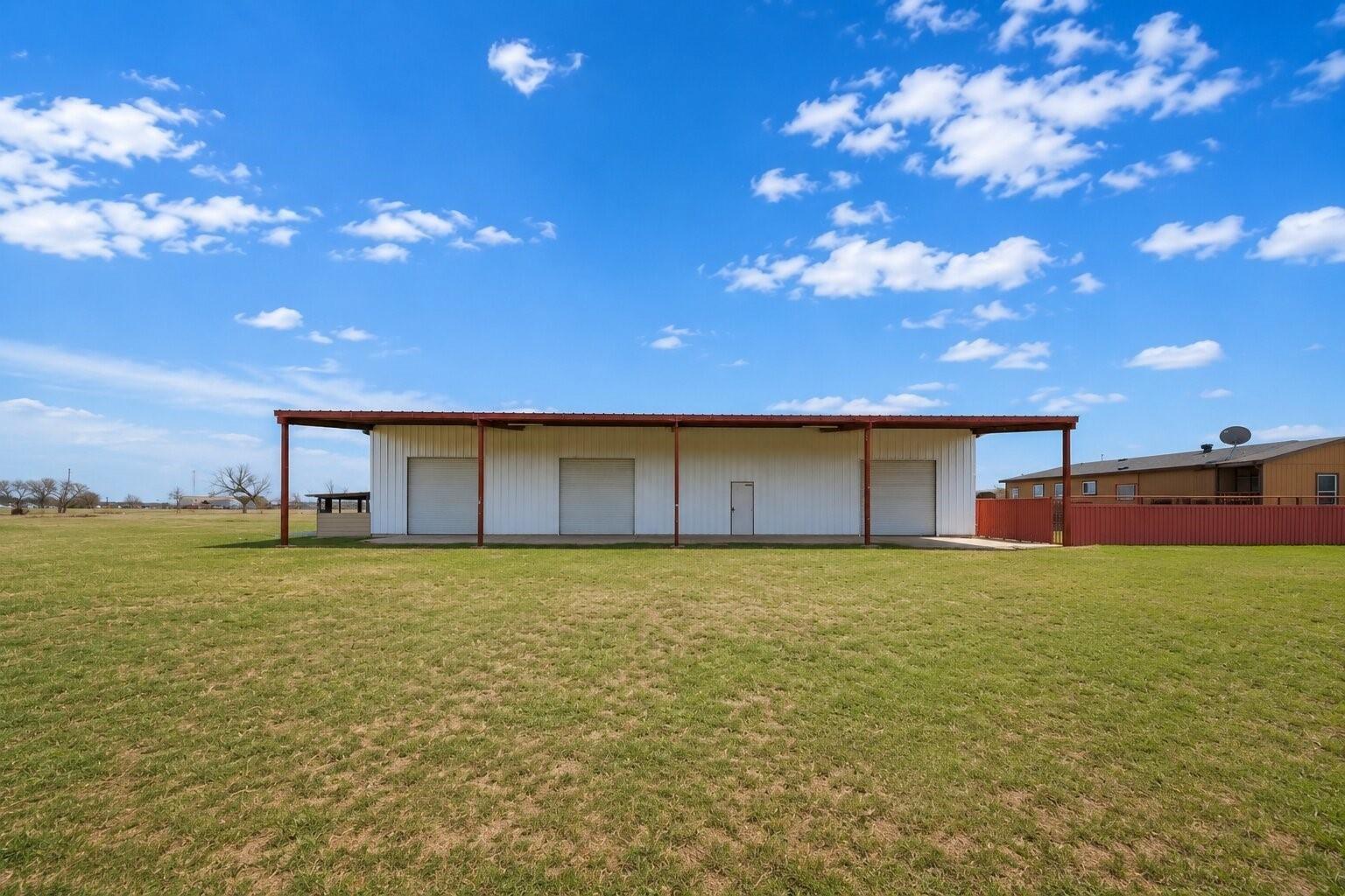 main property photo 9