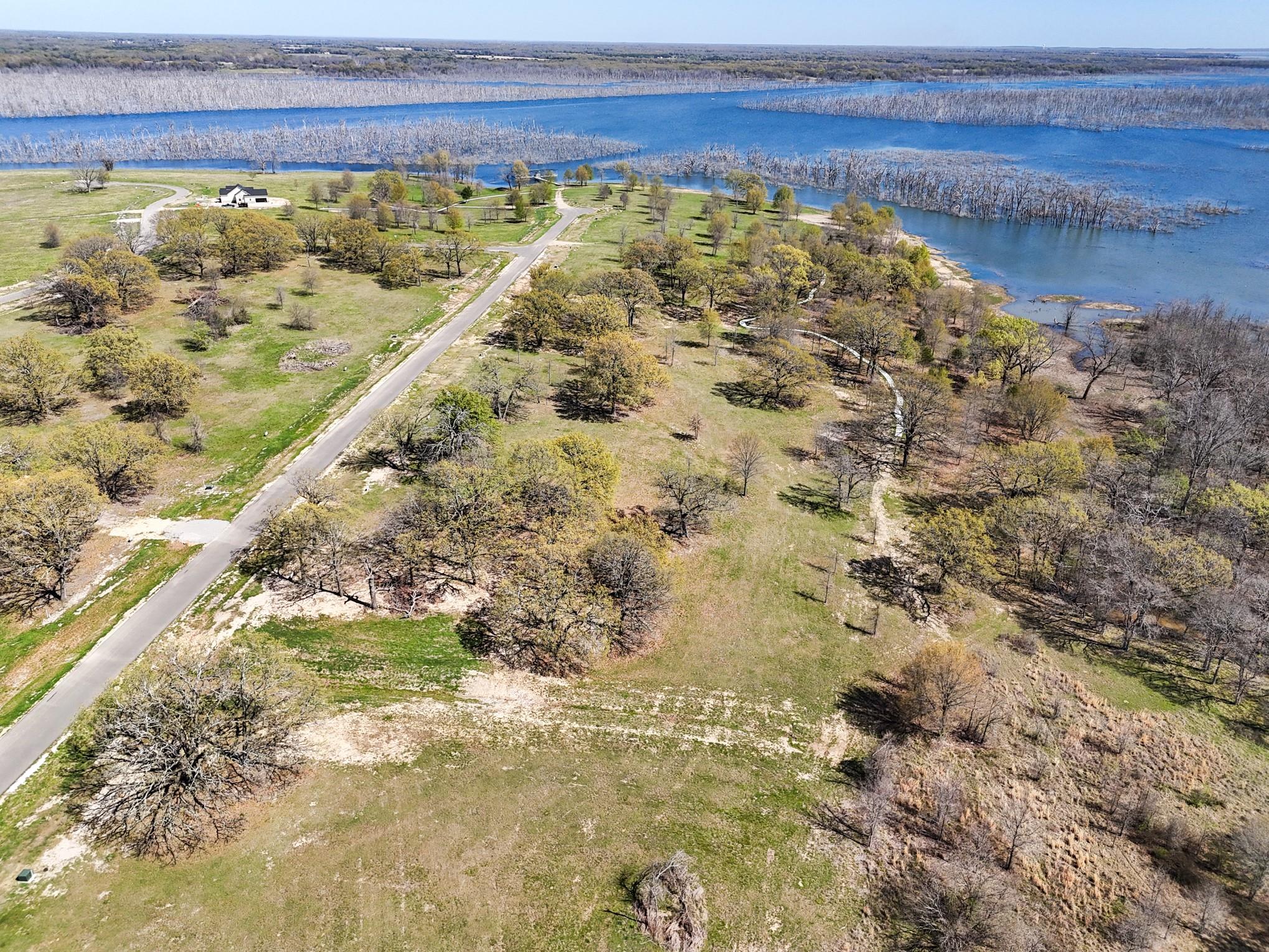 main property photo 12