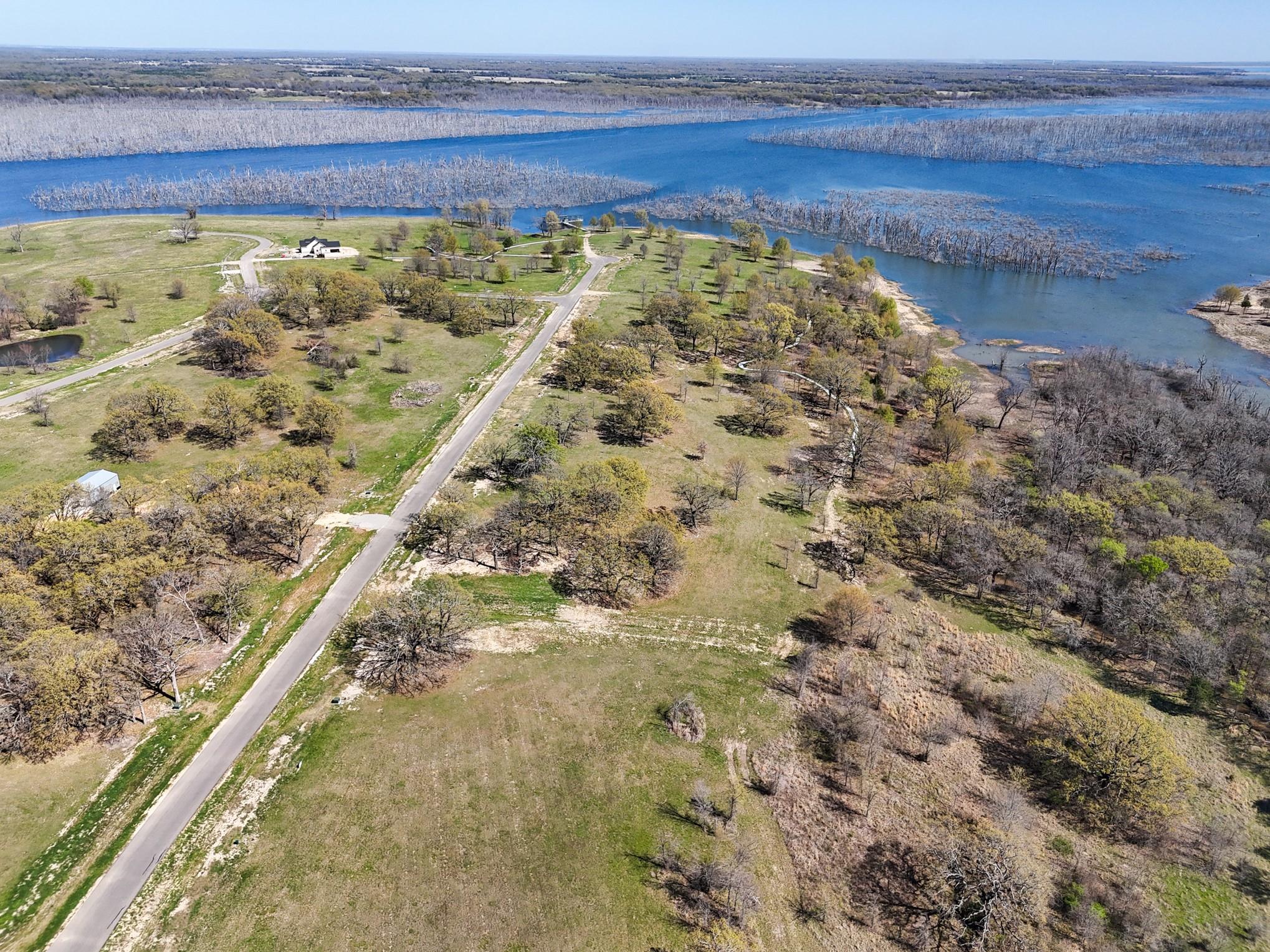 main property photo 8