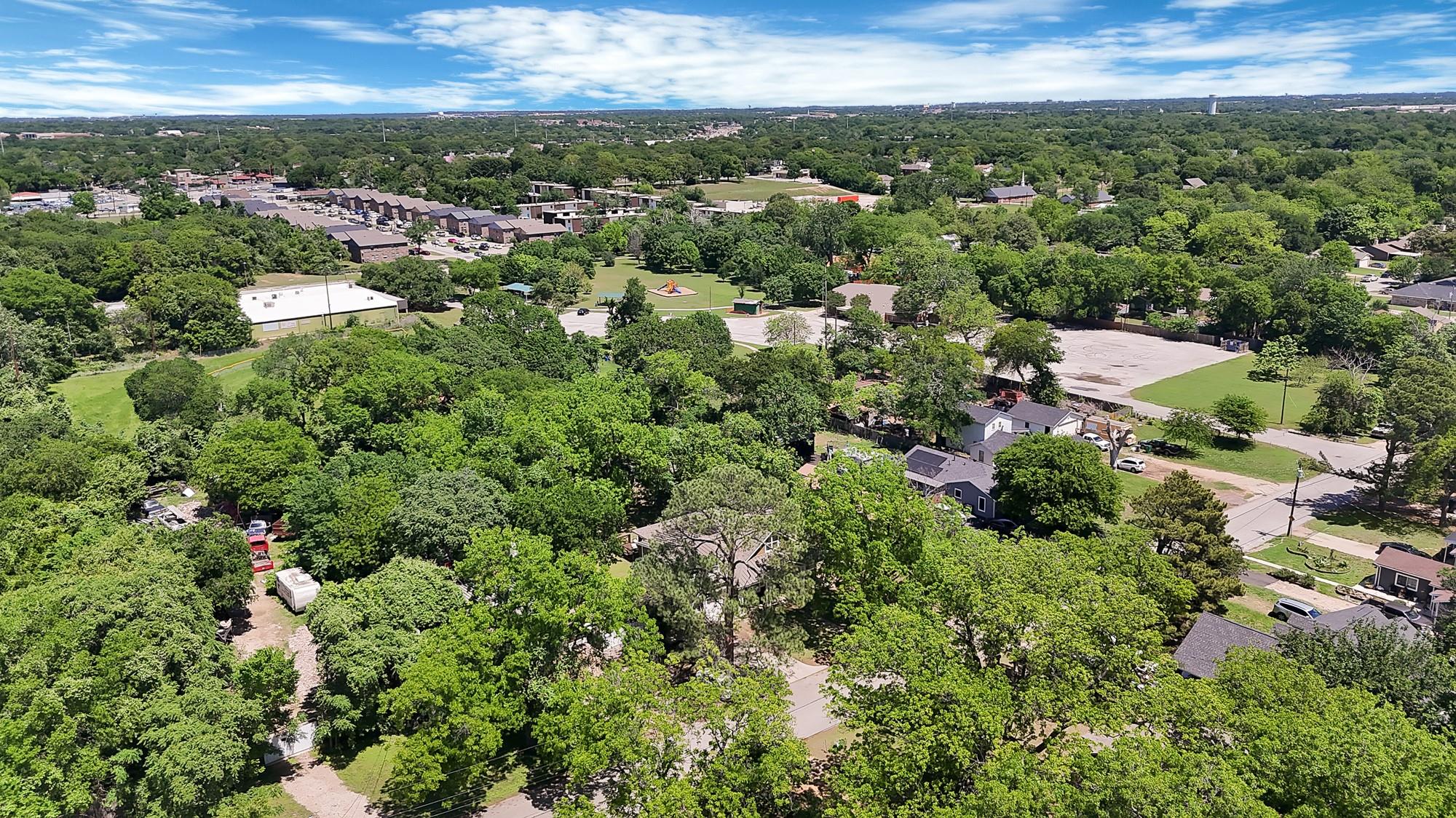 main property photo 29