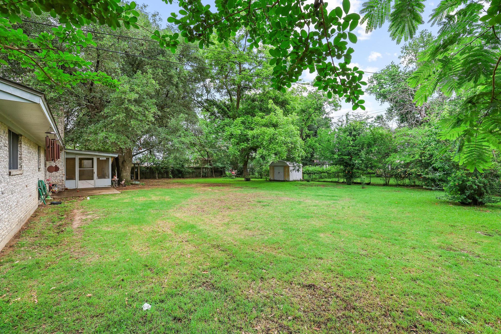 main property photo 27