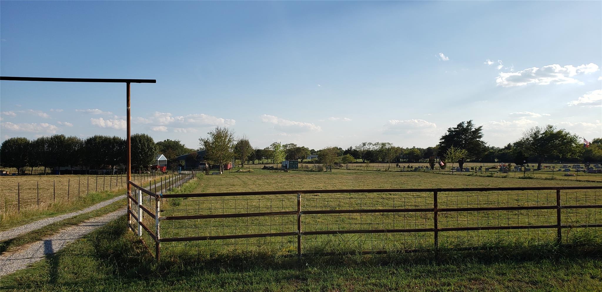 main property photo 16