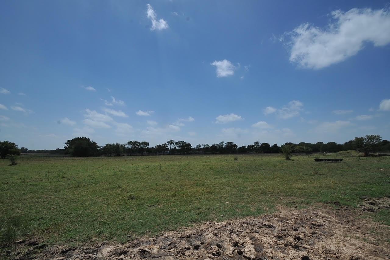 main property photo 27