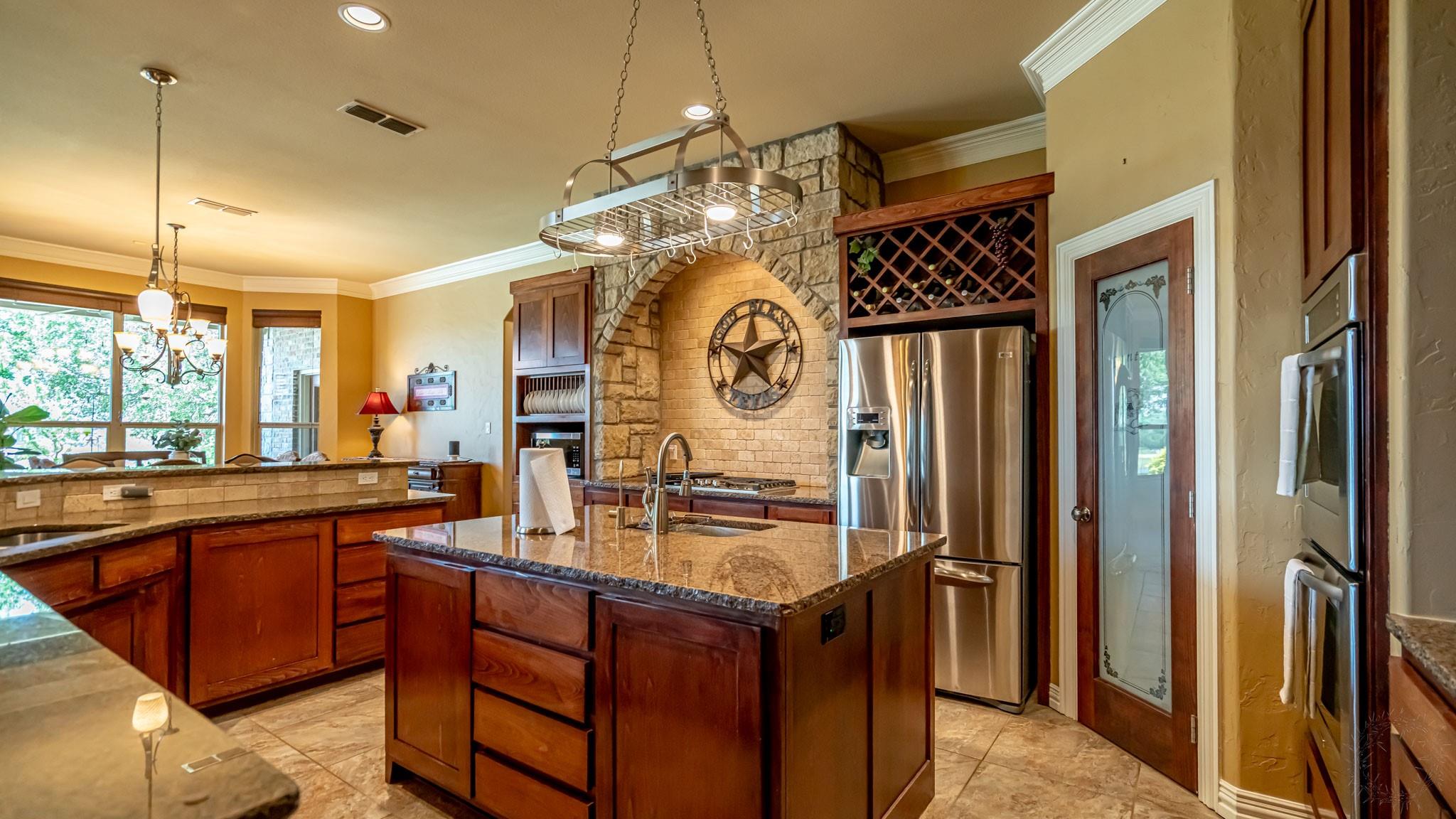 main property photo 5