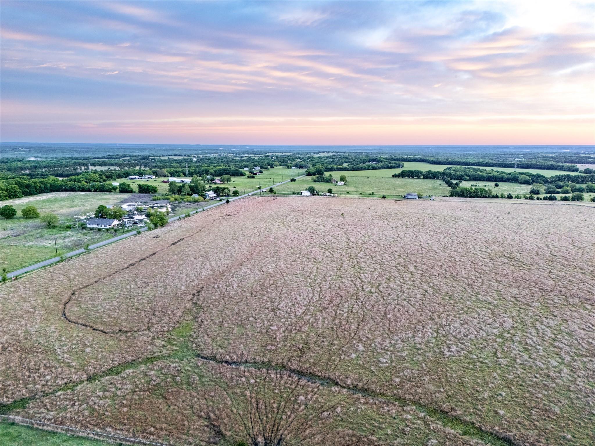 main property photo 9