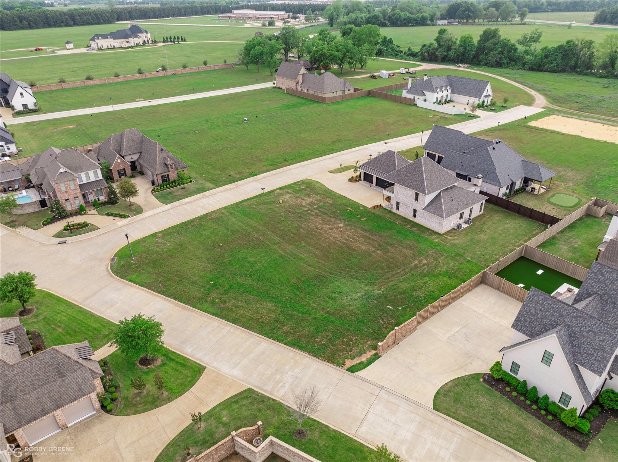 main property photo 3