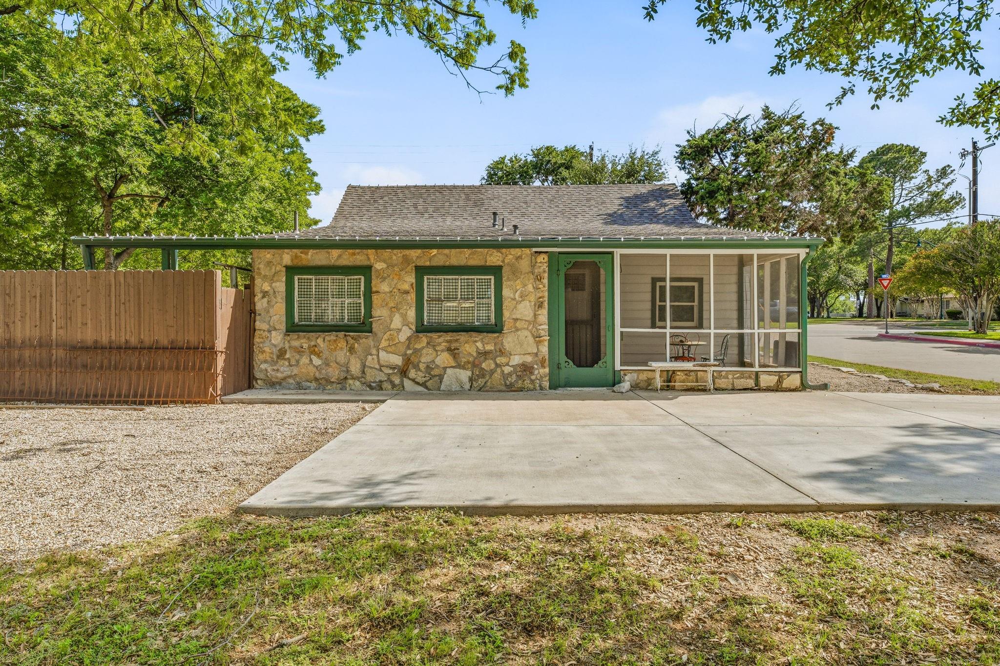 main property photo 26