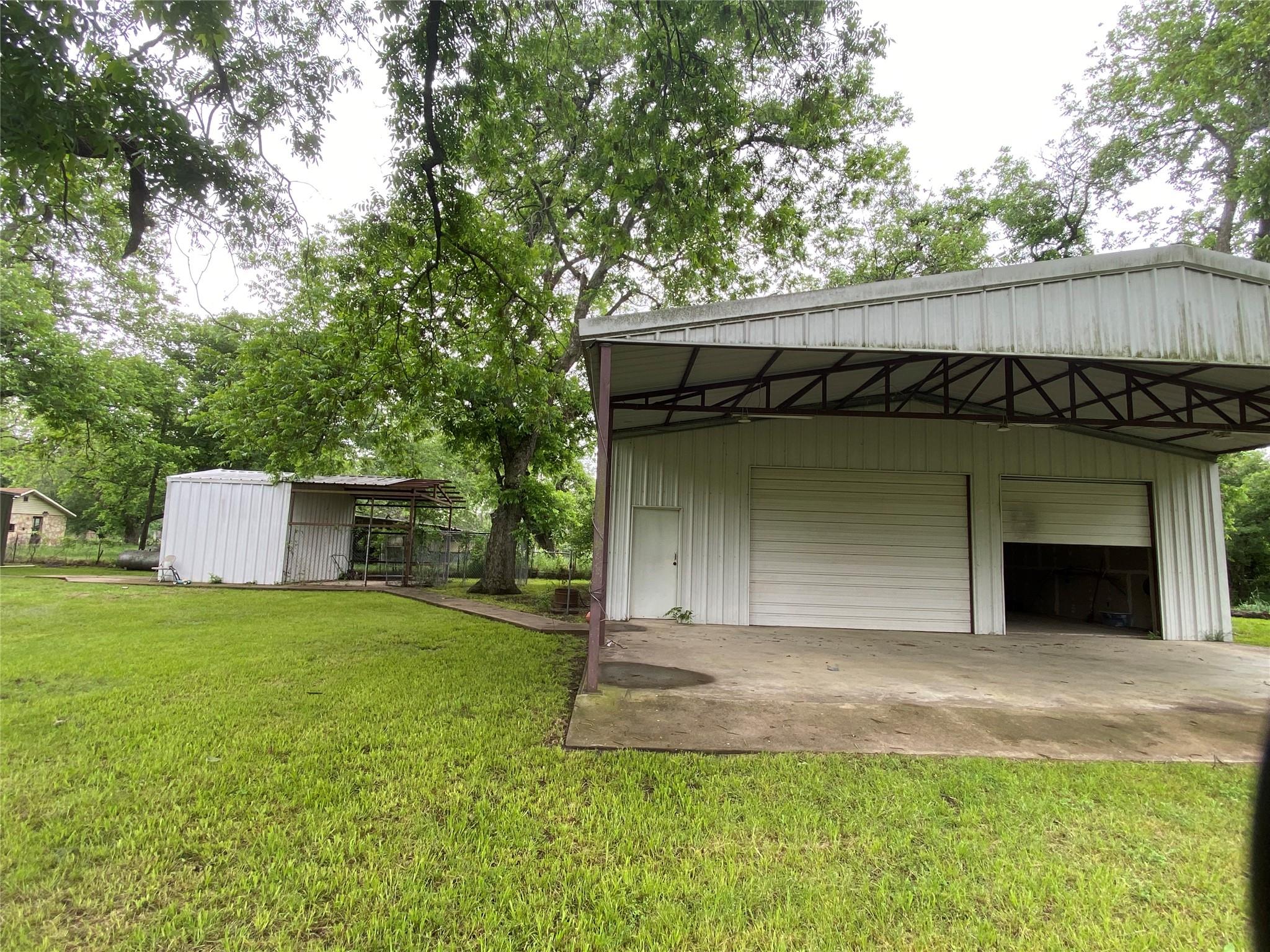 main property photo 15