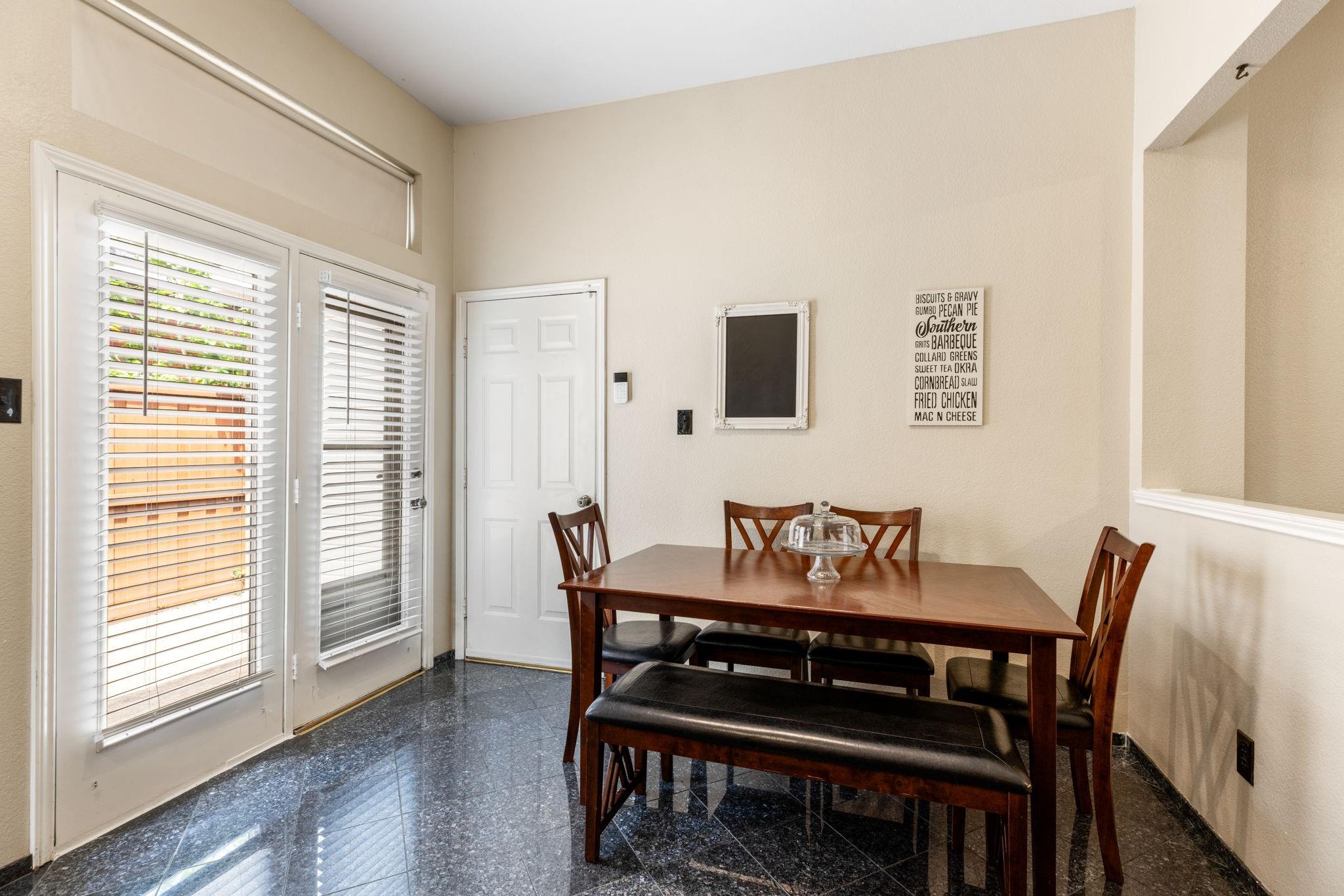 property viewer photo 12
