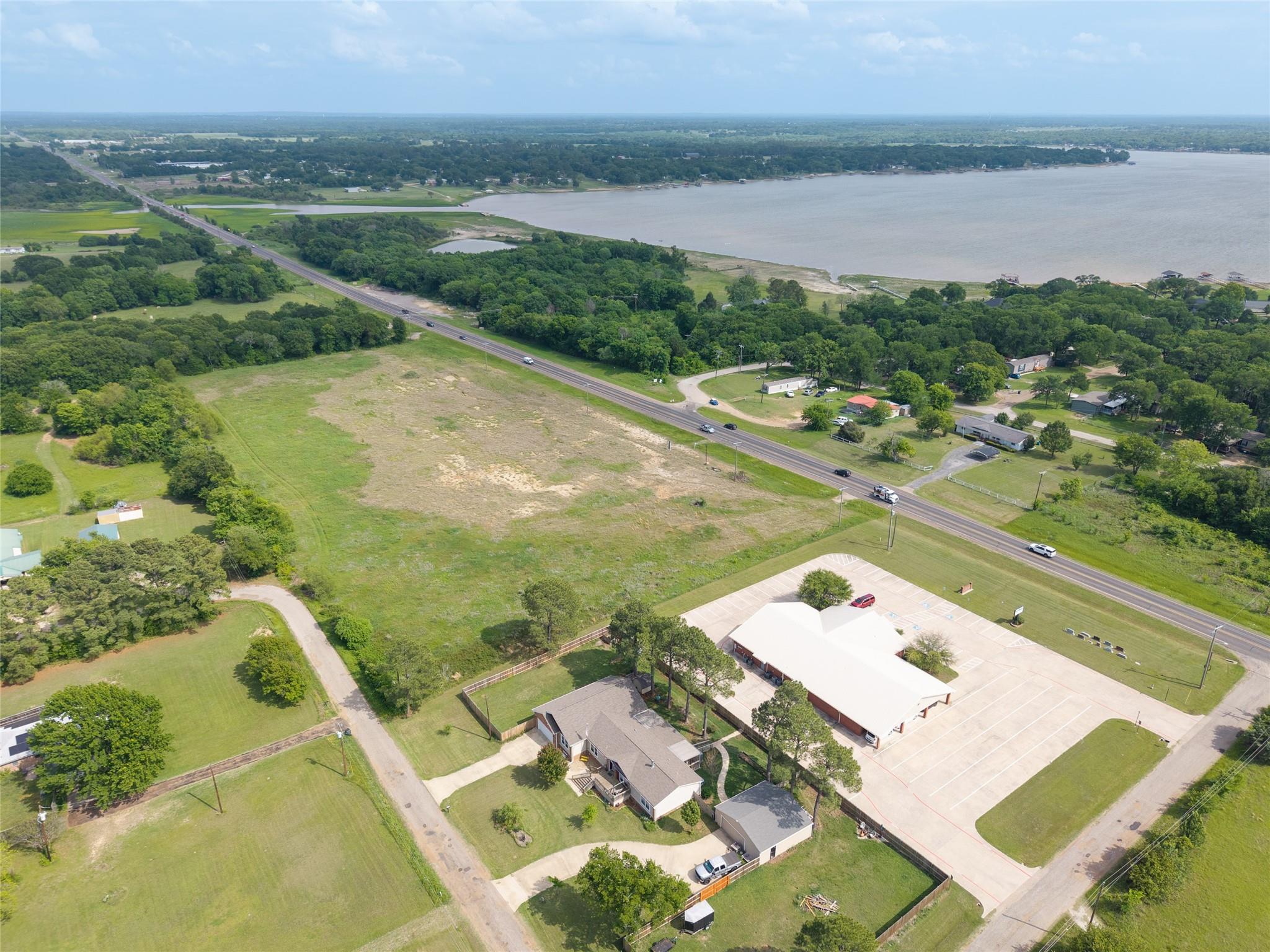 main property photo 19