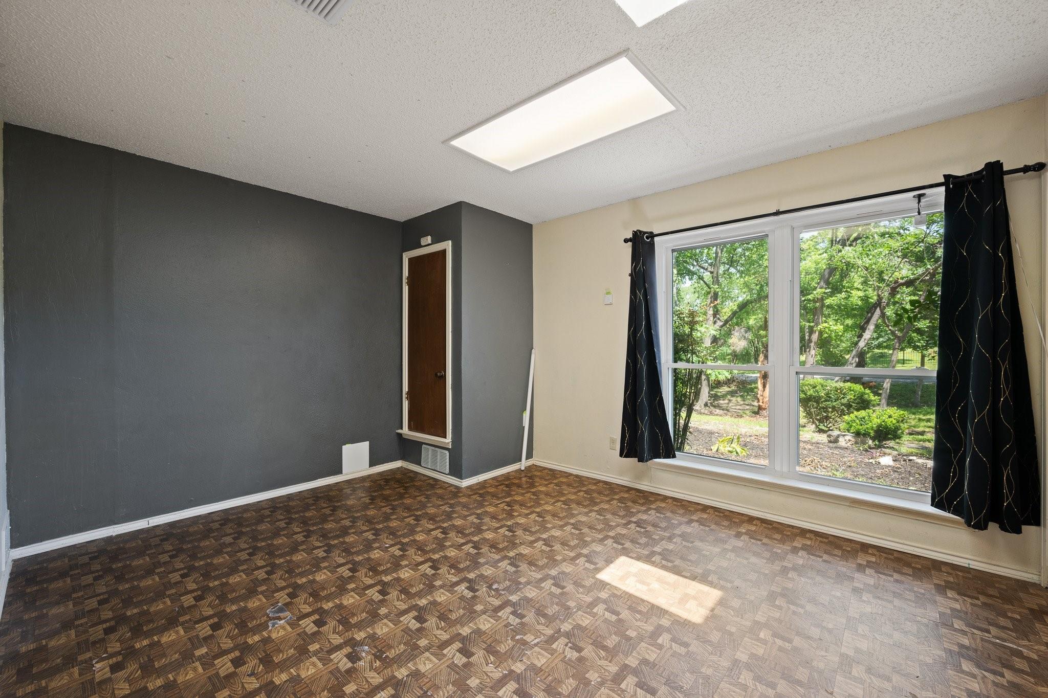 property viewer photo 17