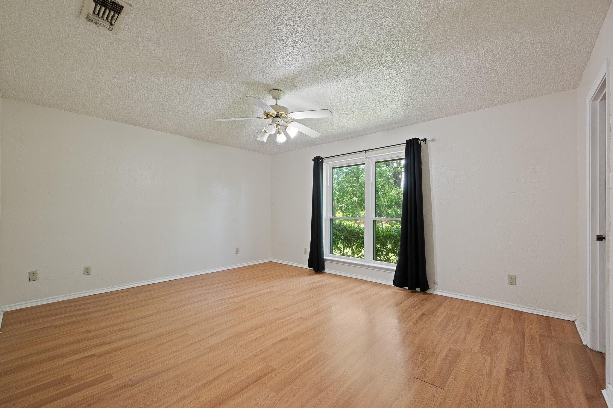 property viewer photo 21