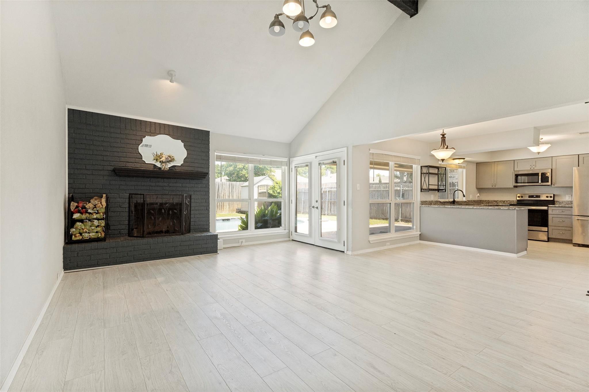 property viewer photo 5