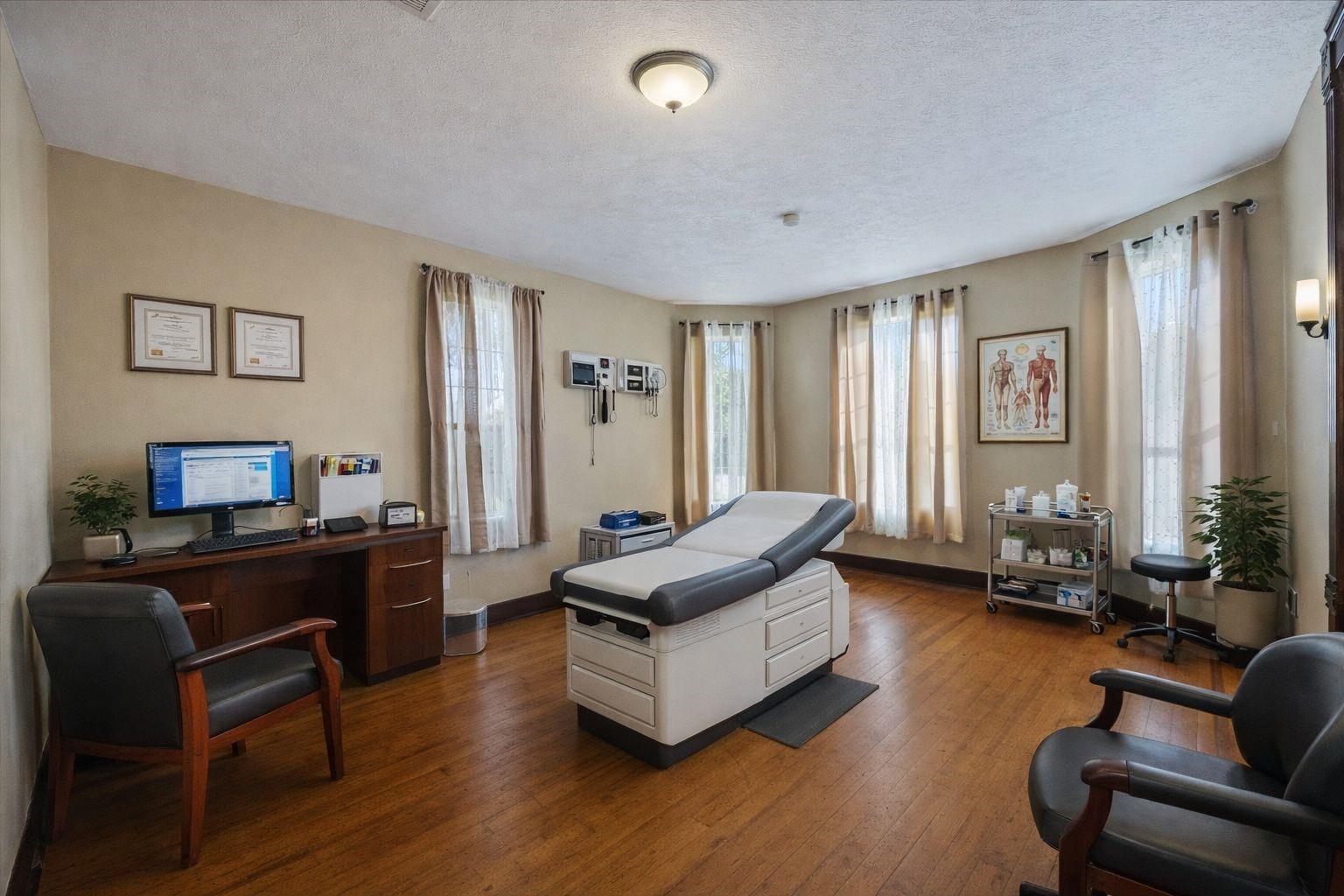 main property photo 15