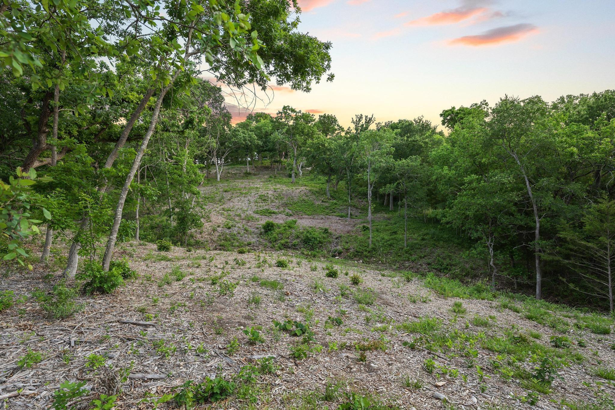 main property photo 17