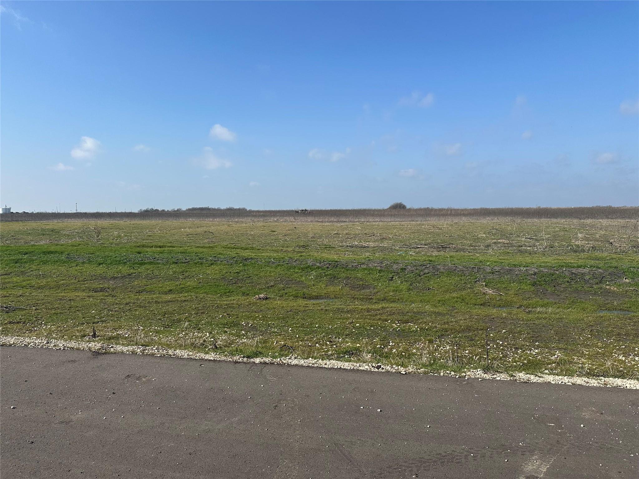 main property photo 8