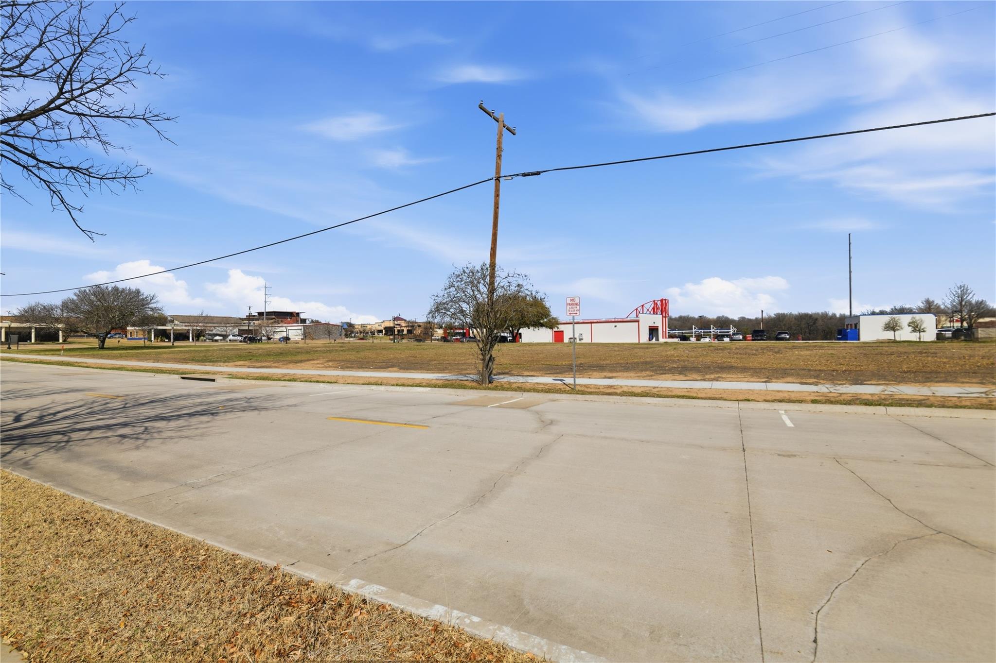 main property photo 9
