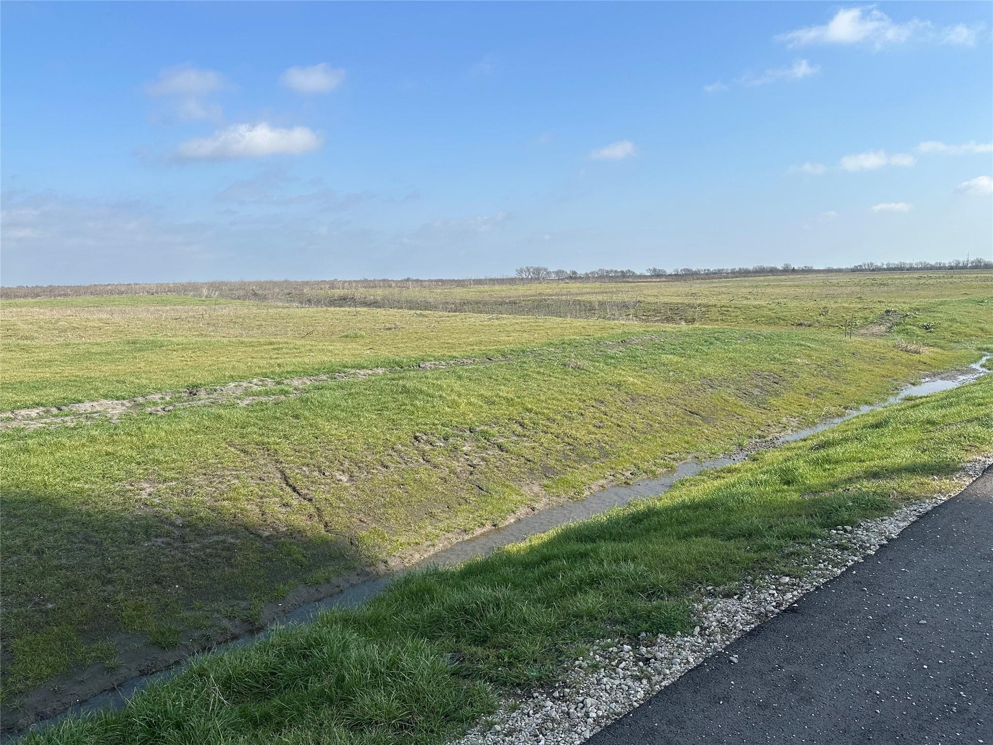 main property photo 10