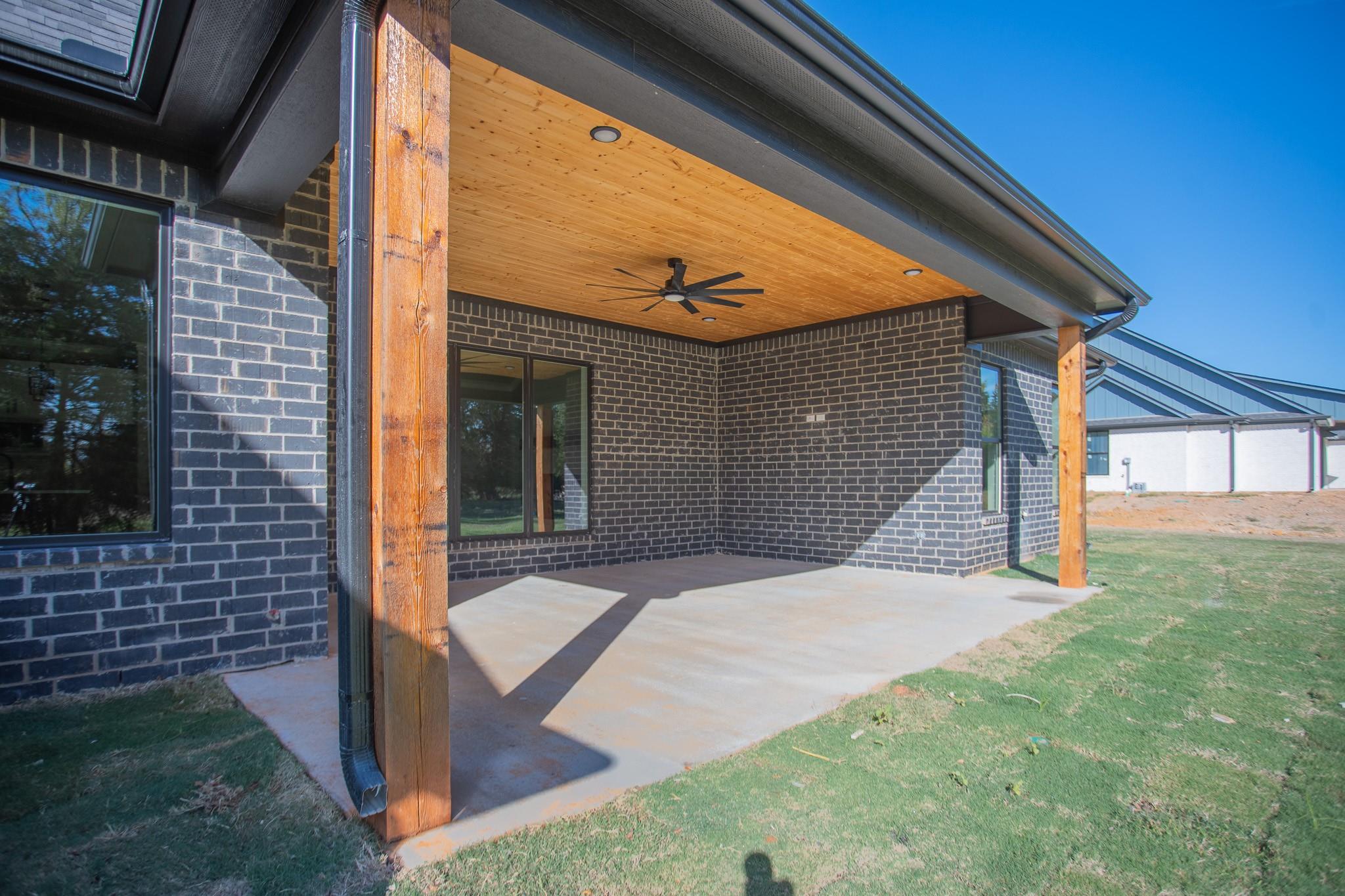 main property photo 36