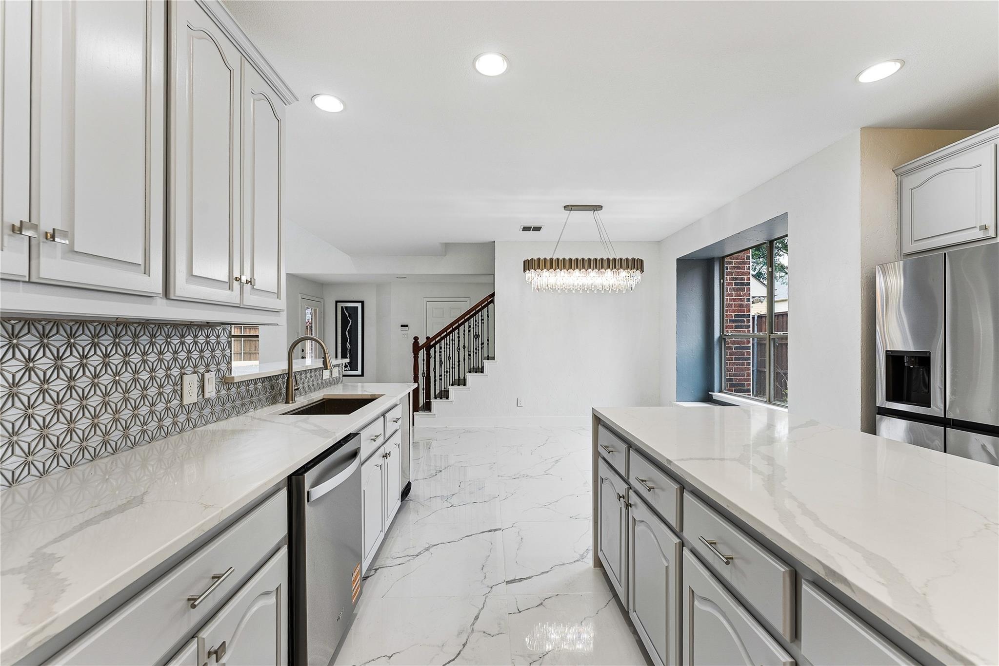 property viewer photo 13