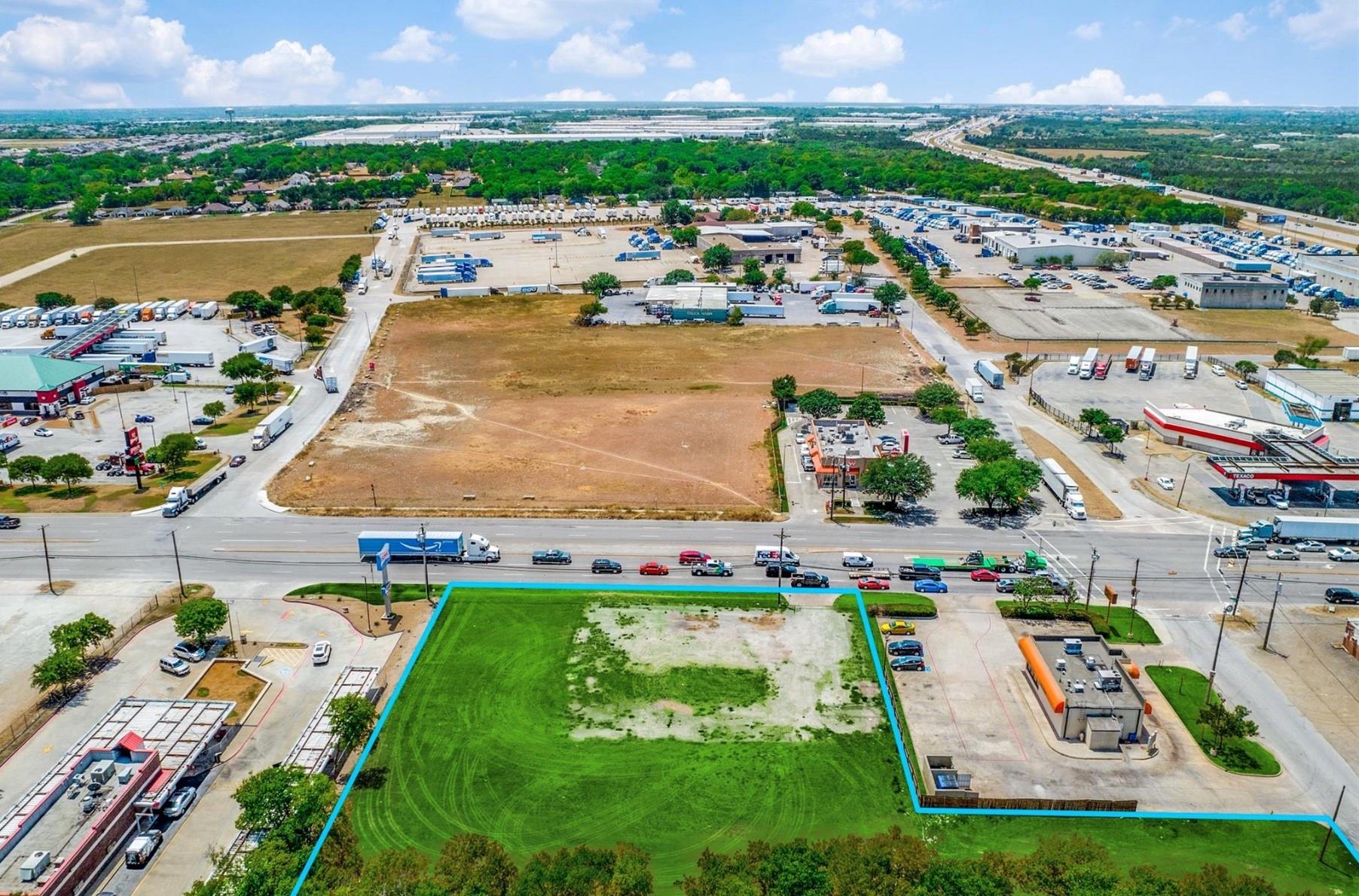 main property photo 4