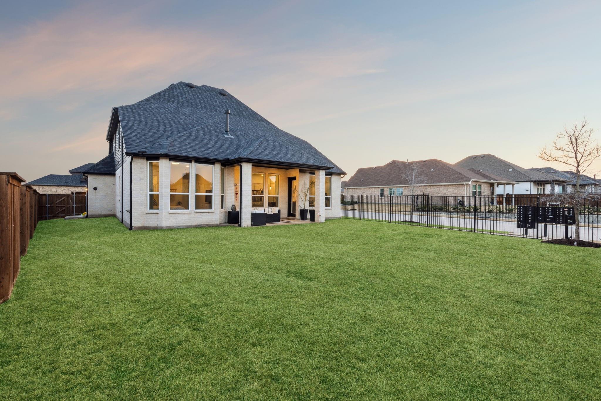 main property photo 28