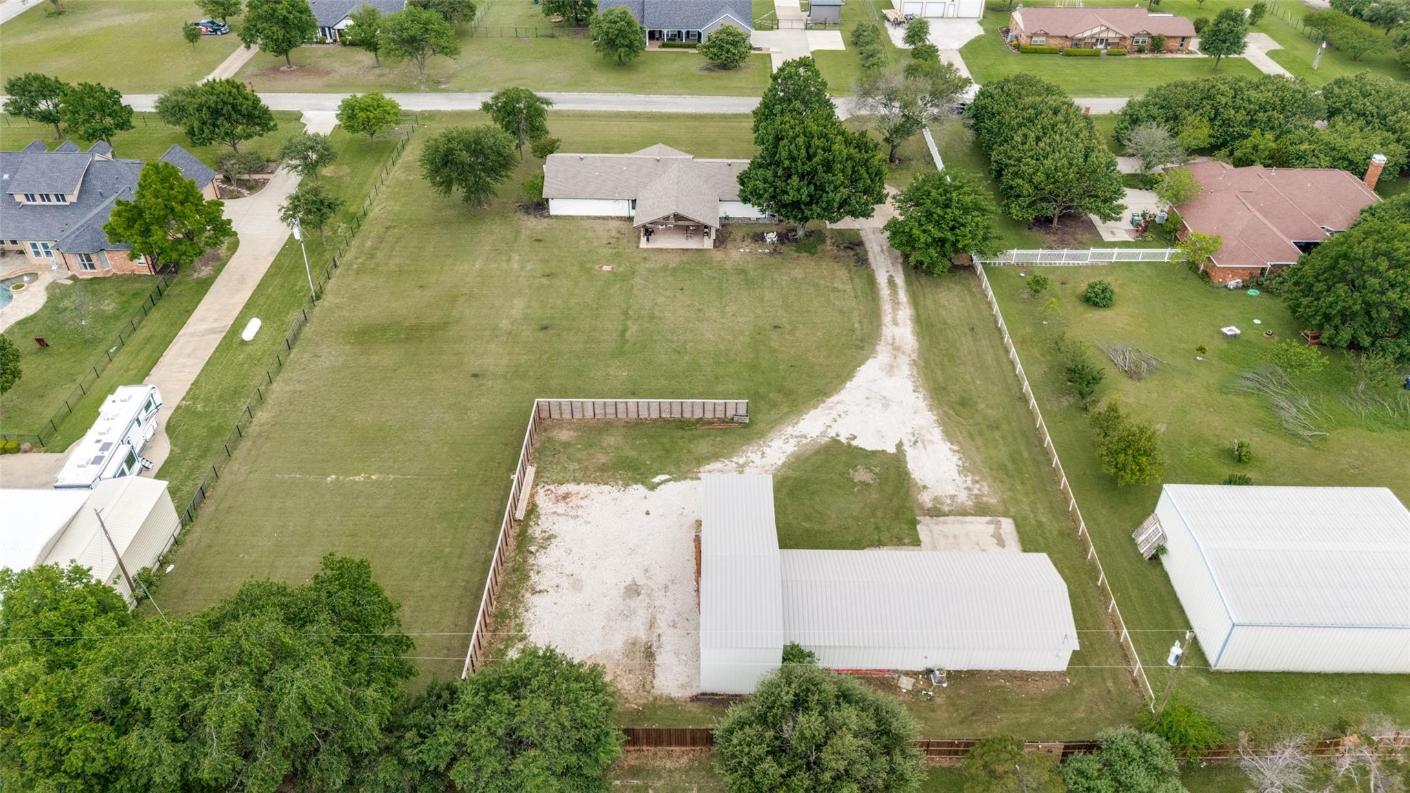 main property photo 4
