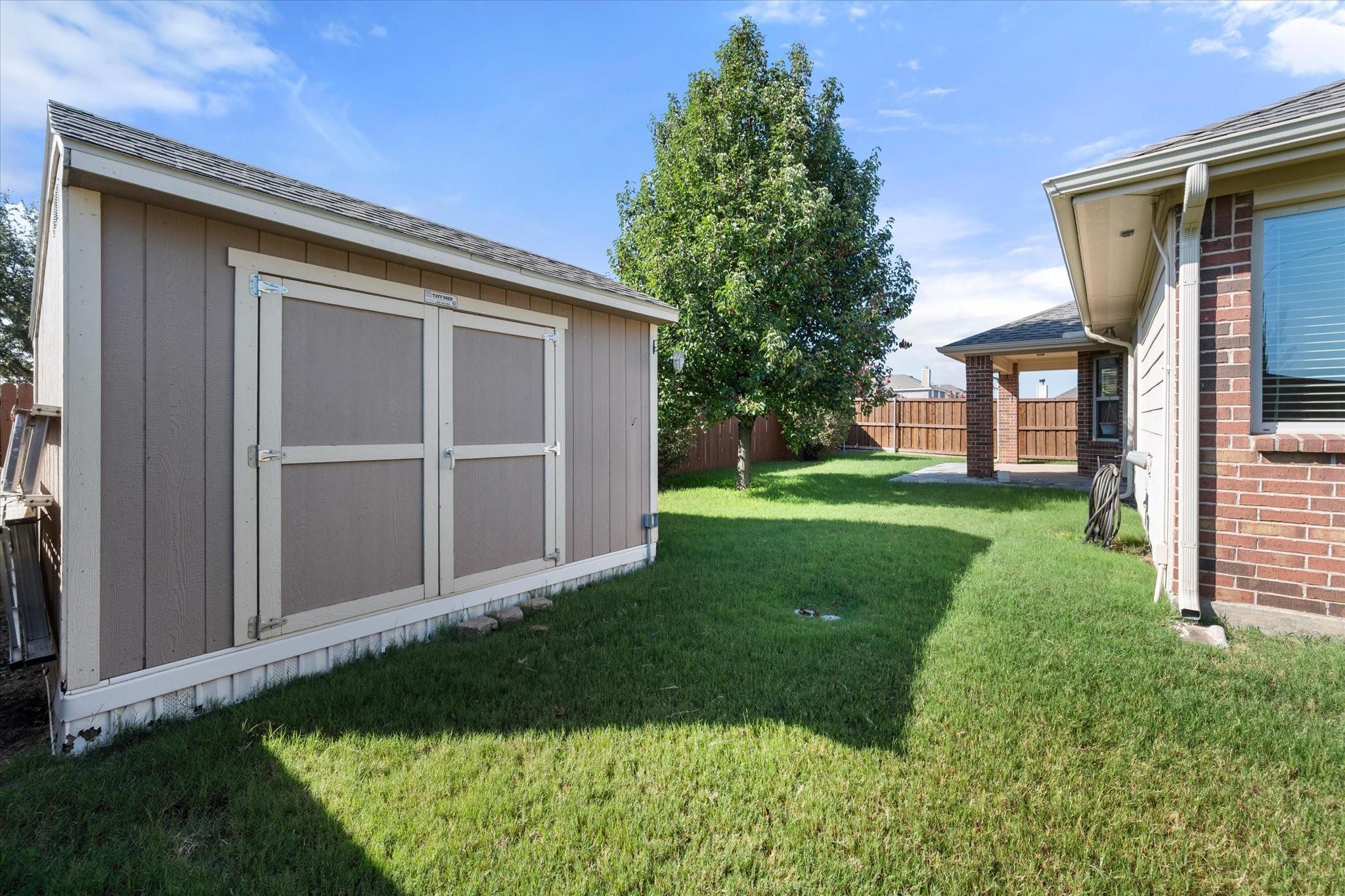 main property photo 25