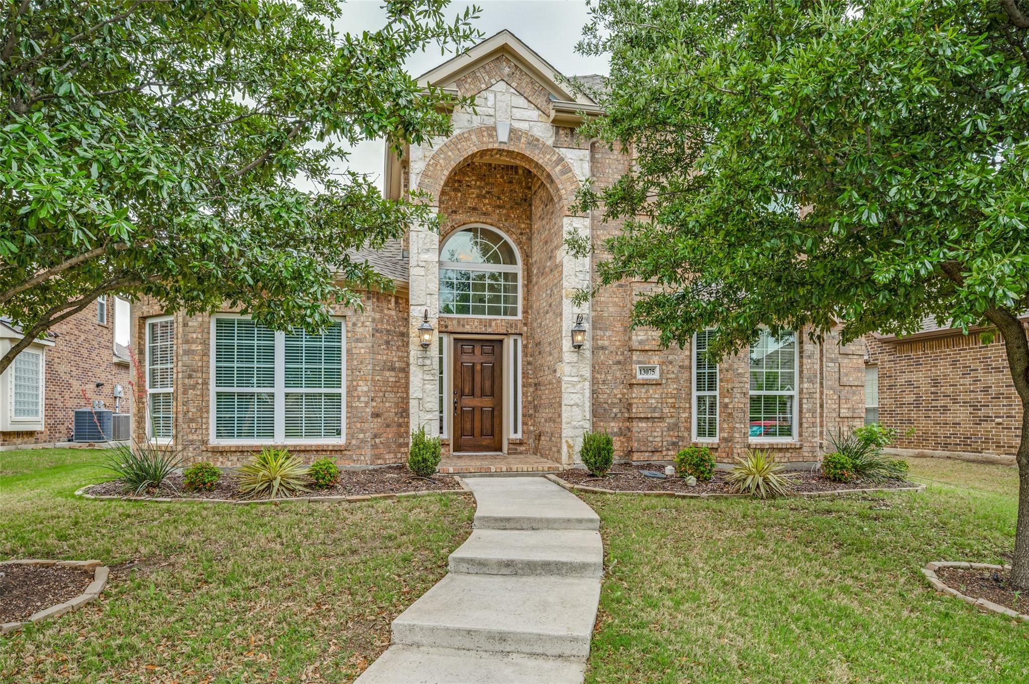 main property photo 37